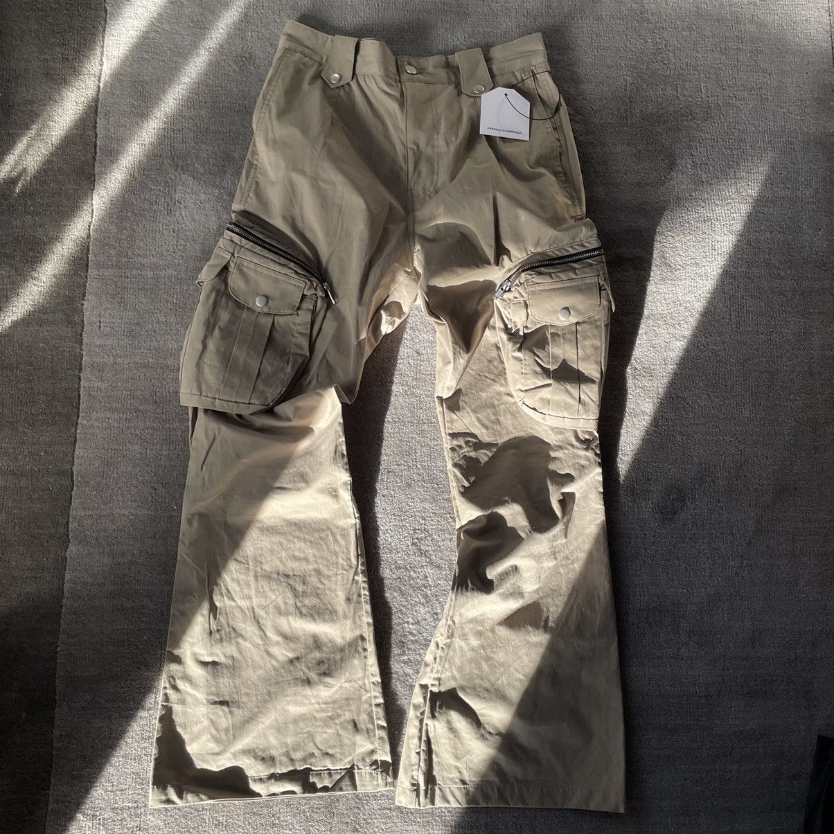 FFFPostalservice Flare Cargos V1 Sand