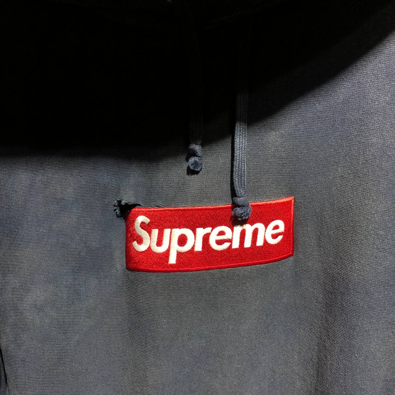 Supreme Supreme FW17 Box Logo Hoodie Size US L / EU 52-54 / 3 - 3 Thumbnail