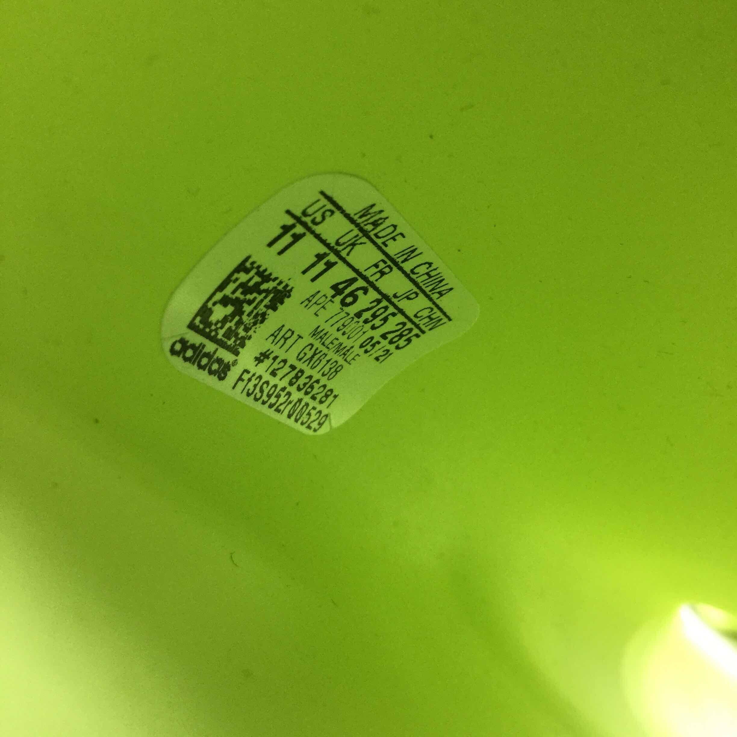 Adidas Yeezy Slides Glow Green Size US 11 / EU 44 - 6 Thumbnail