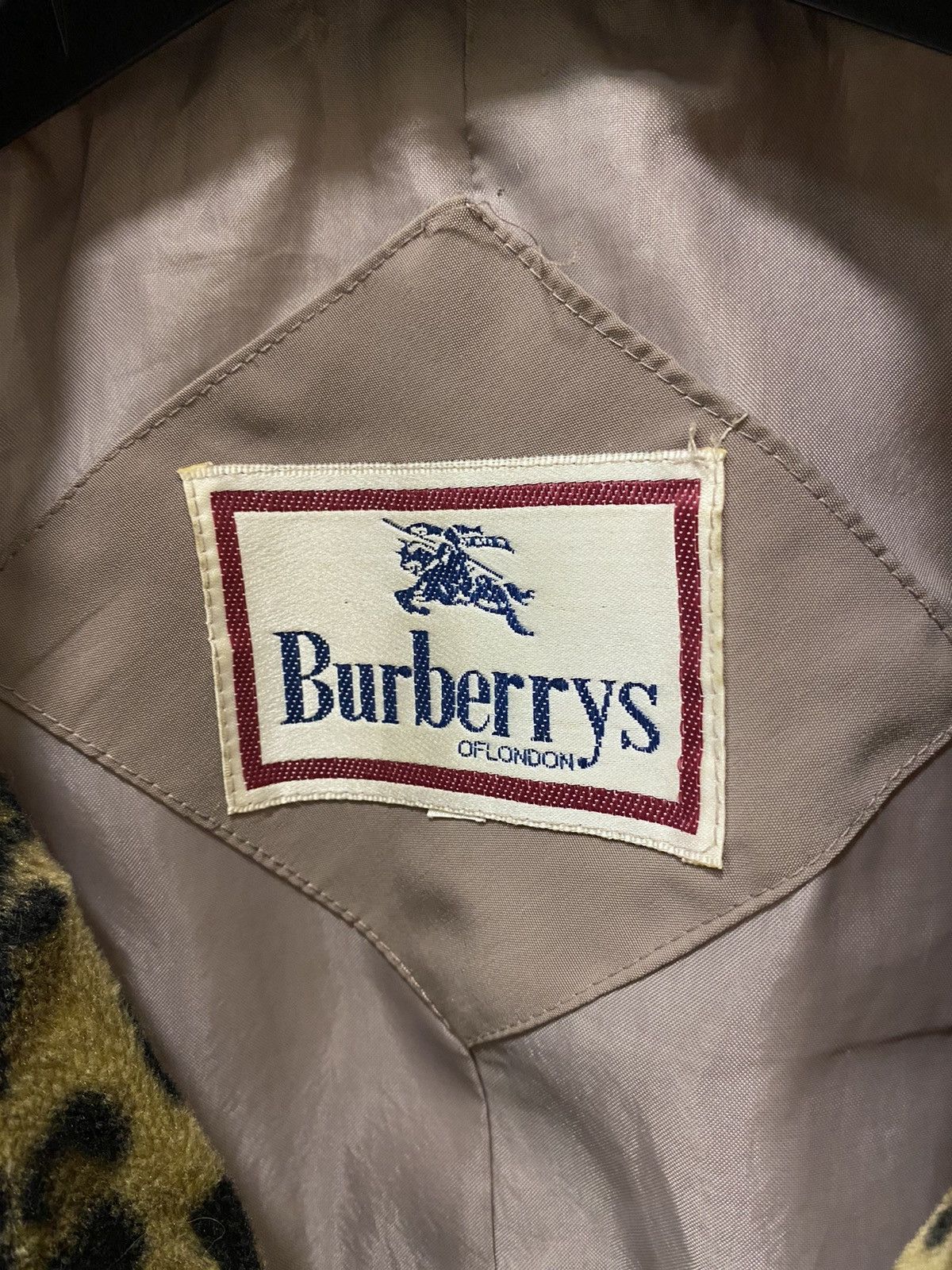 Burberry × Vintage Burberry’s Vintage Leopard Women’s Mid Nylon Trench Size M / US 6-8 / IT 42-44 - 4 Thumbnail