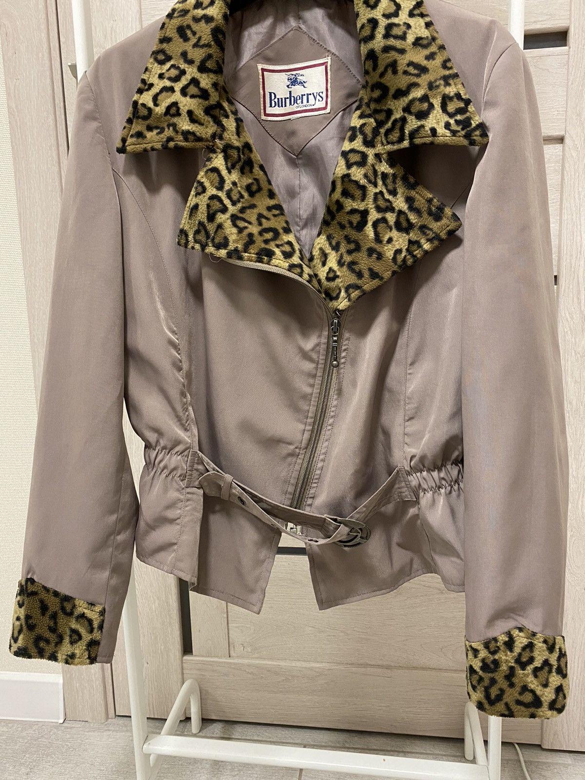 Burberry × Vintage Burberry’s Vintage Leopard Women’s Mid Nylon Trench Size M / US 6-8 / IT 42-44 - 2 Thumbnail
