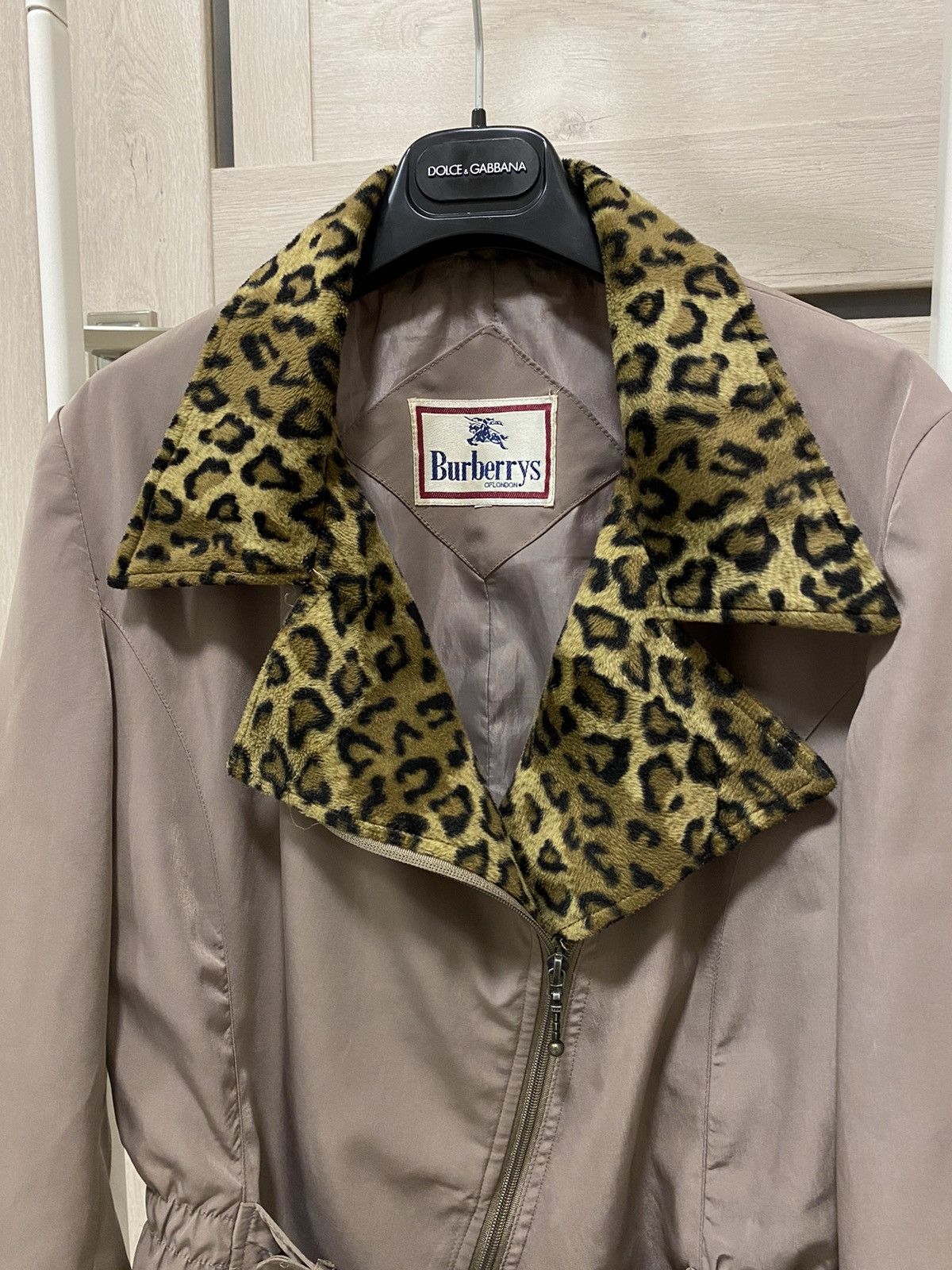 Burberry × Vintage Burberry’s Vintage Leopard Women’s Mid Nylon Trench Size M / US 6-8 / IT 42-44 - 3 Thumbnail