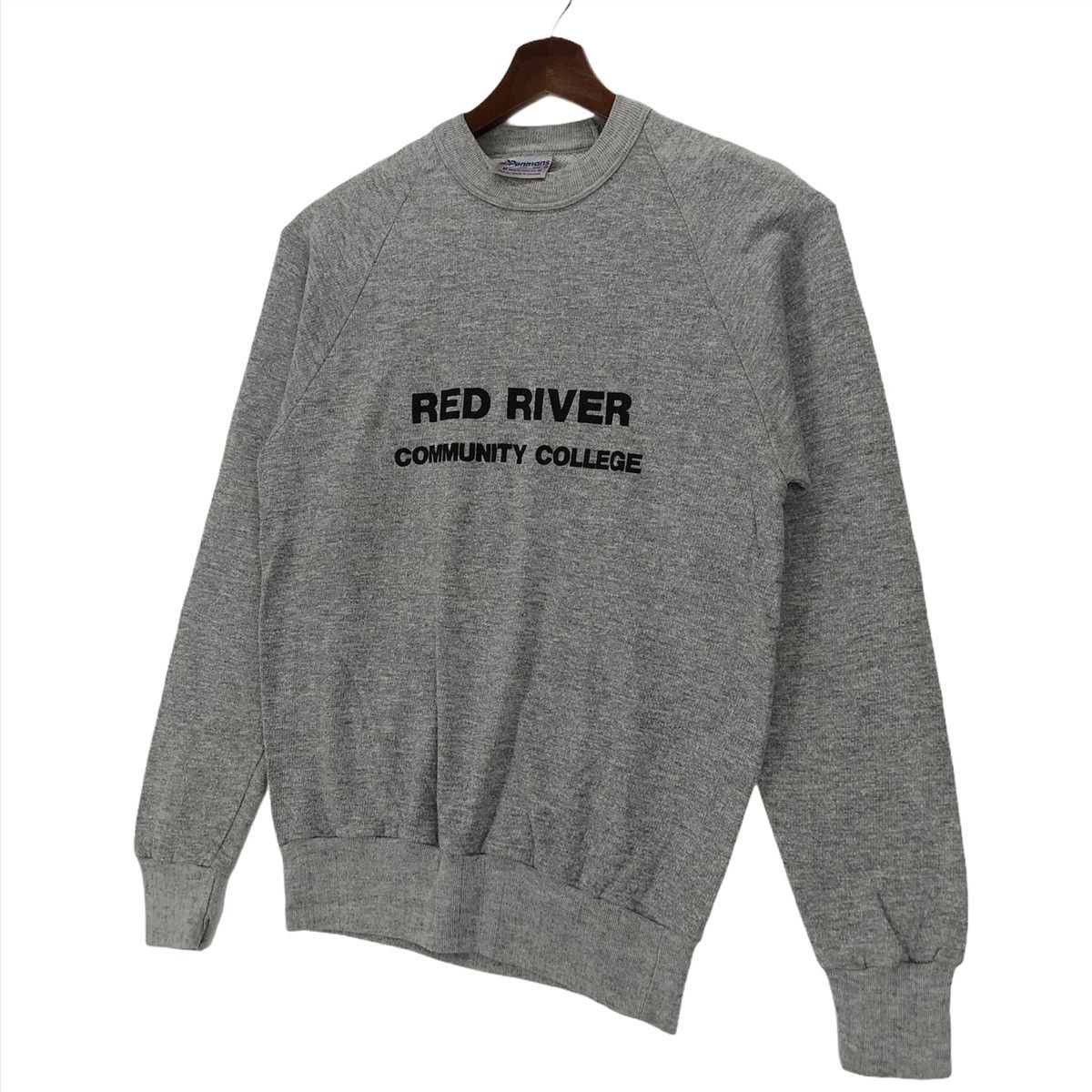 Public School × Vintage Vintage 80s Red River Community College Canada Crewneck Size US M / EU 48-50 / 2 - 3 Thumbnail