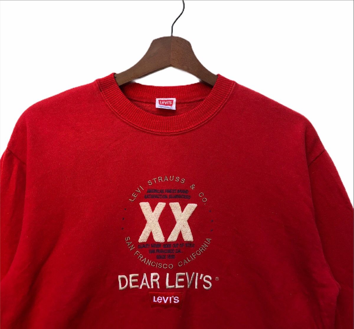 Vintage Vintage Levi's Crewneck Sweatshirt Size US S / EU 44-46 / 1 - 2 Thumbnail