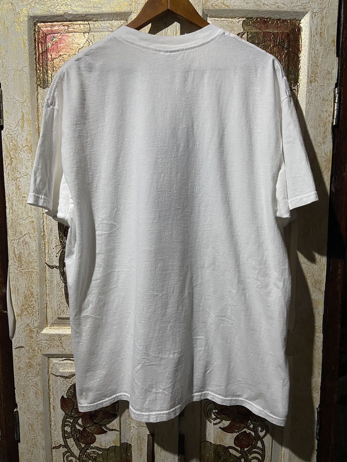 Vintage Vintage Y2K 2000 minimal logo fonts white T-shirt xl Size US XL / EU 56 / 4 - 5 Thumbnail