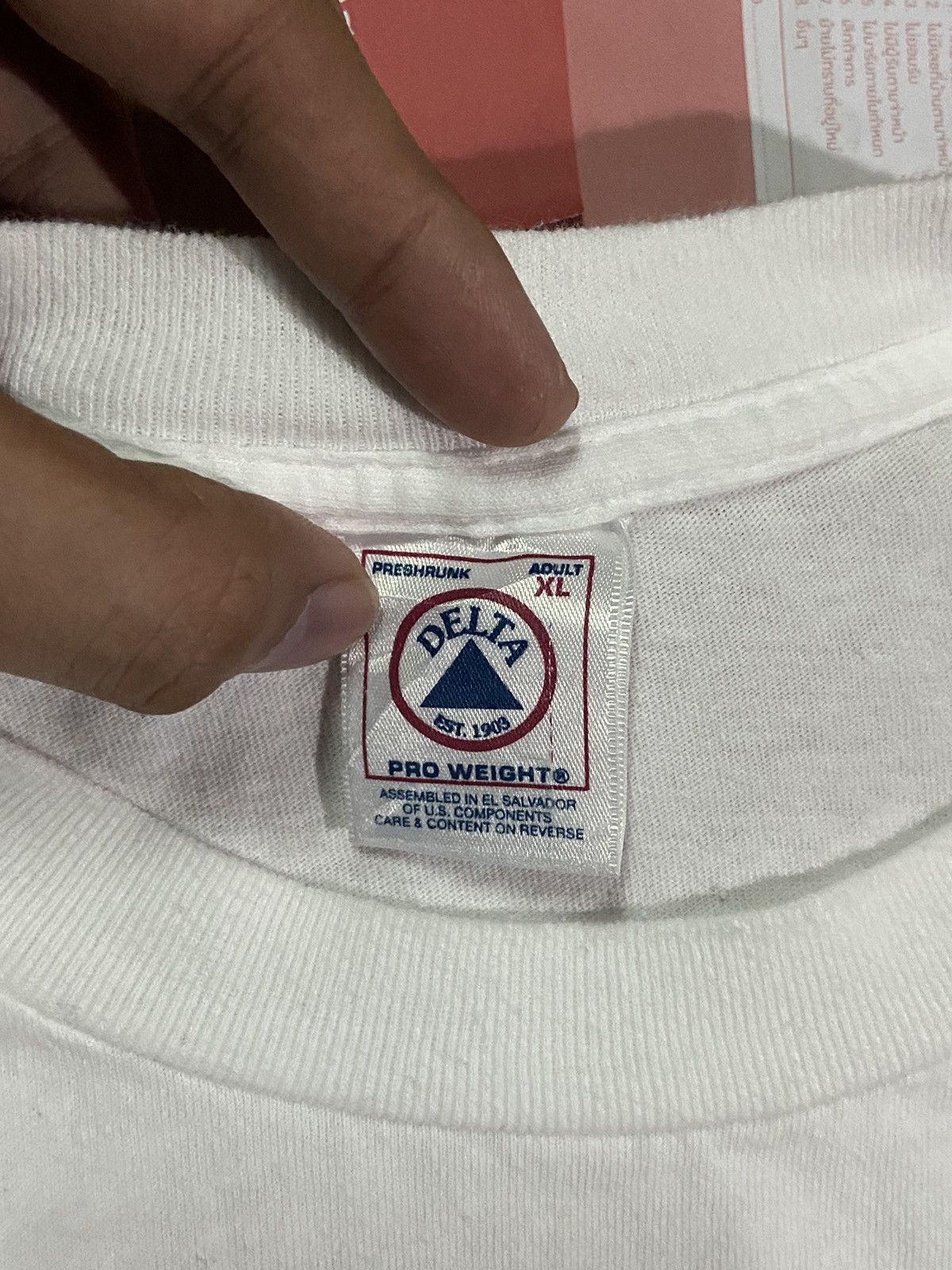 Vintage Vintage Y2K 2000 minimal logo fonts white T-shirt xl Size US XL / EU 56 / 4 - 7 Thumbnail