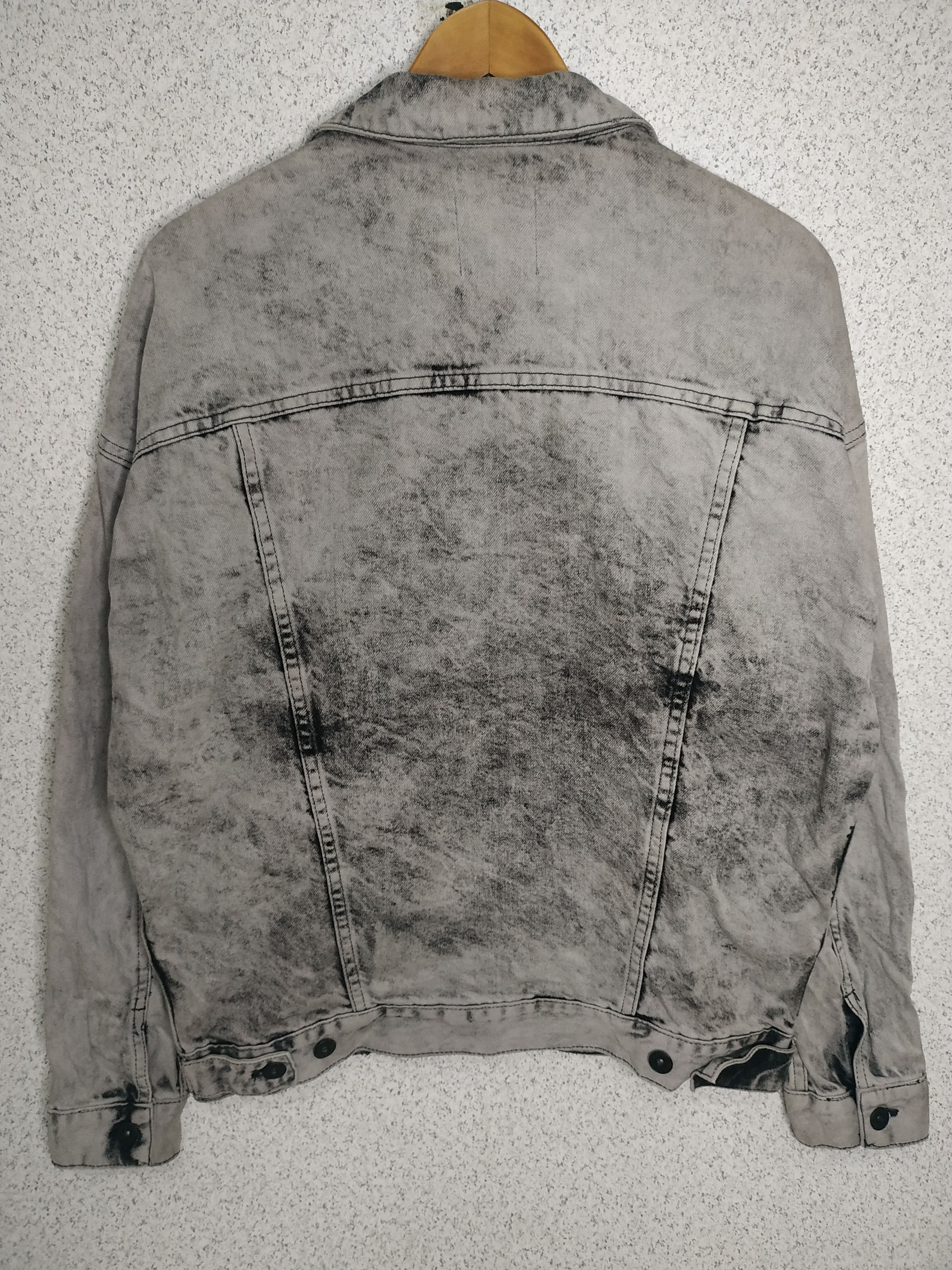 Zara Zara Man Denim Distressed Trucker Jacket Size US L / EU 52-54 / 3 - 3 Thumbnail