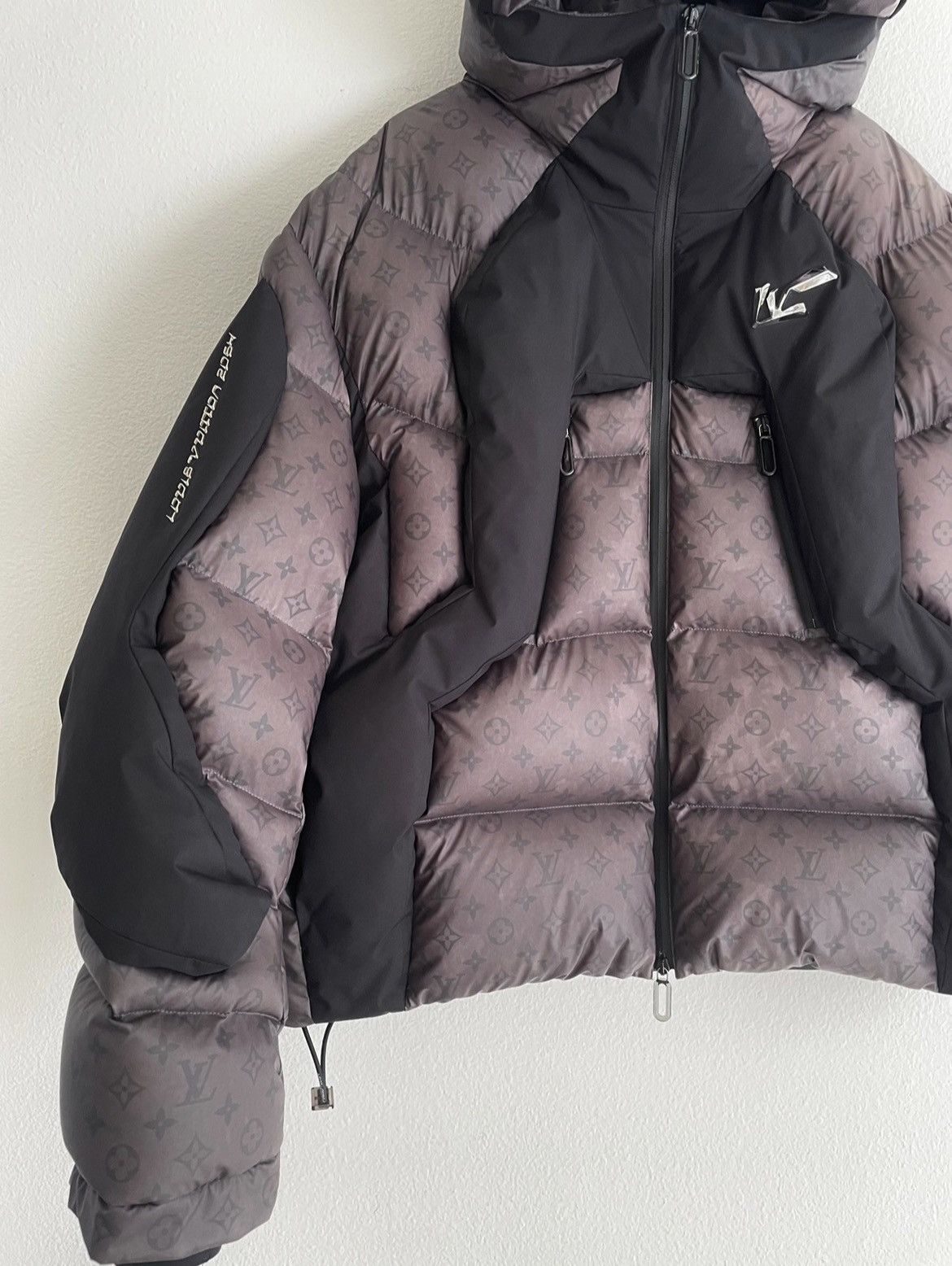 Louis Vuitton Louis Vuitton 2054 Heat Reactive Puffer Jacket Size US L / EU 52-54 / 3 - 3 Thumbnail