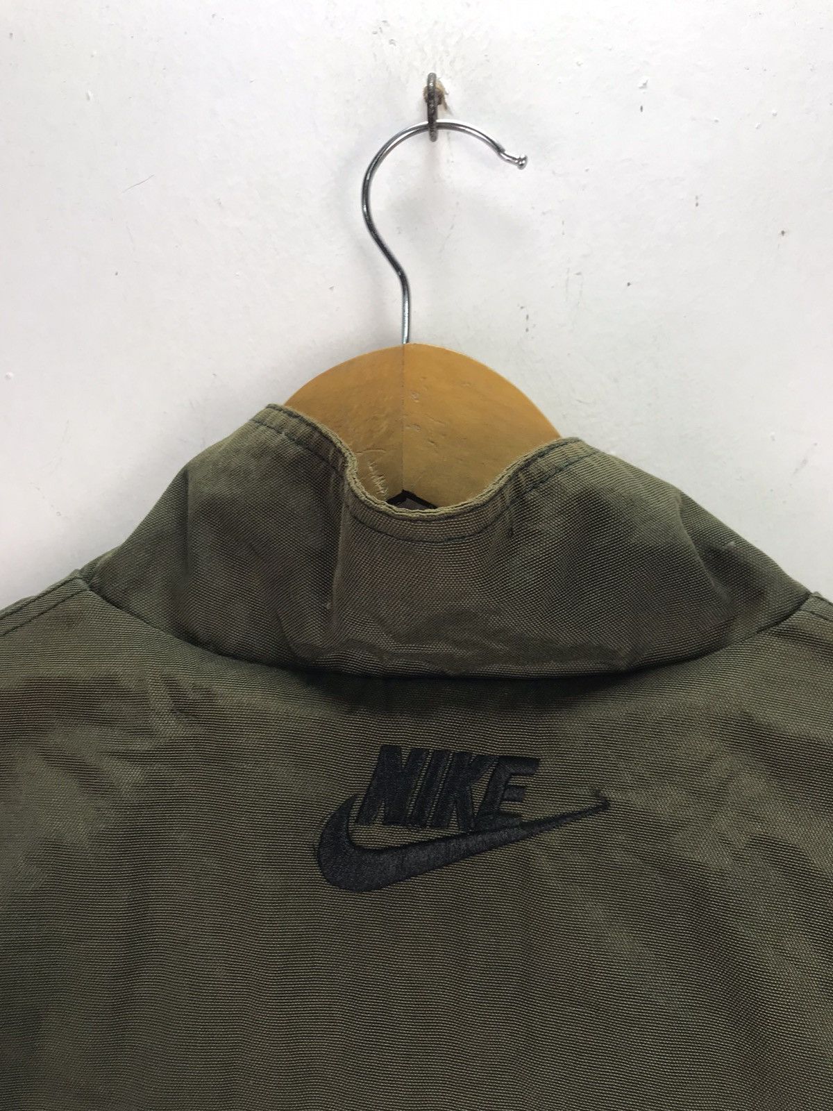 Japanese Brand × Nike × Vintage Sunfaded Vintage Nike Pocketable Jacket Rare Design Size US L / EU 52-54 / 3 - 11 Thumbnail