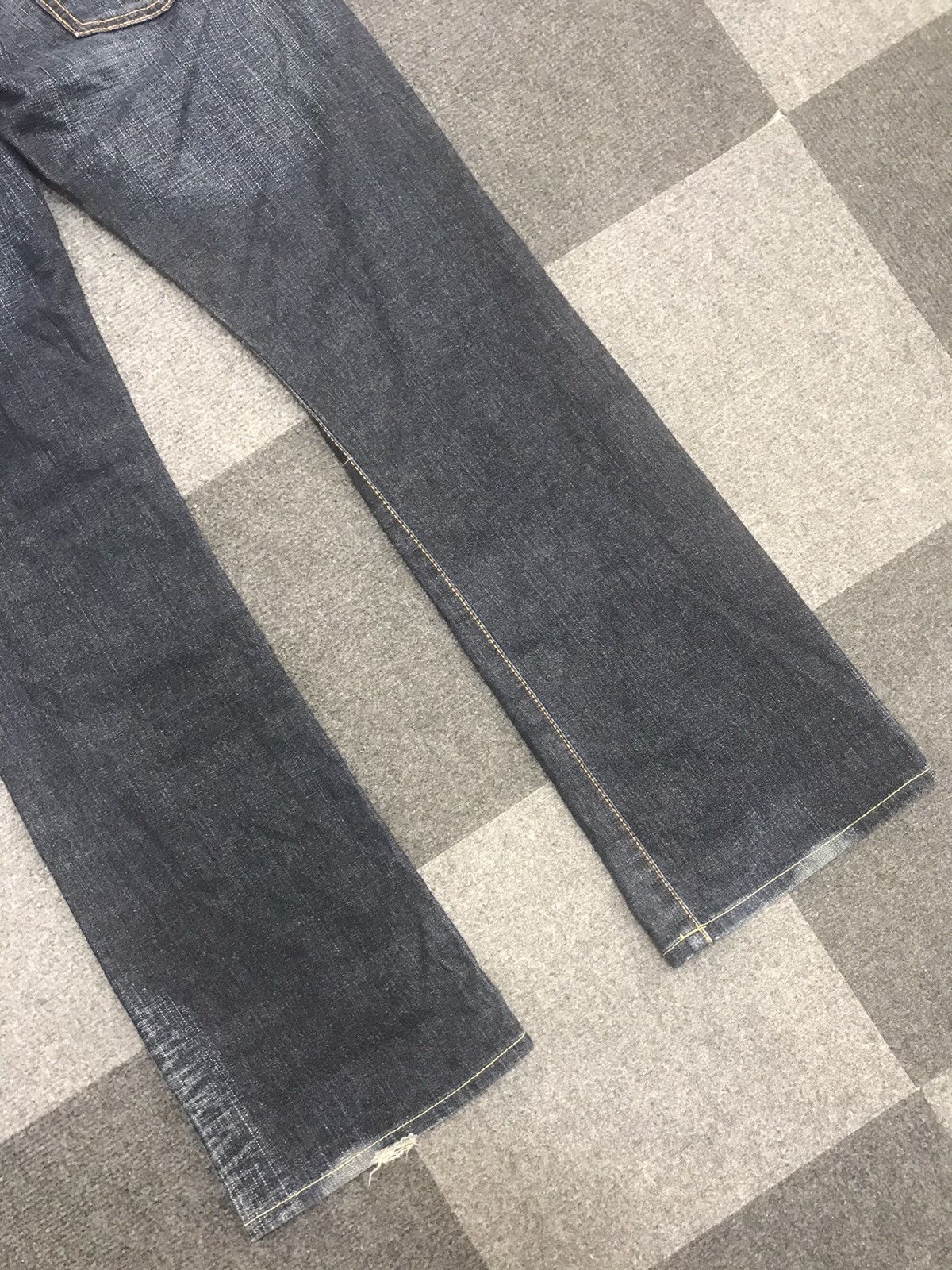 Edwin VERY RARE BOOTCUT EDWIN JAPAN BLUE TRIP JEANS Size US 30 / EU 46 - 11 Thumbnail