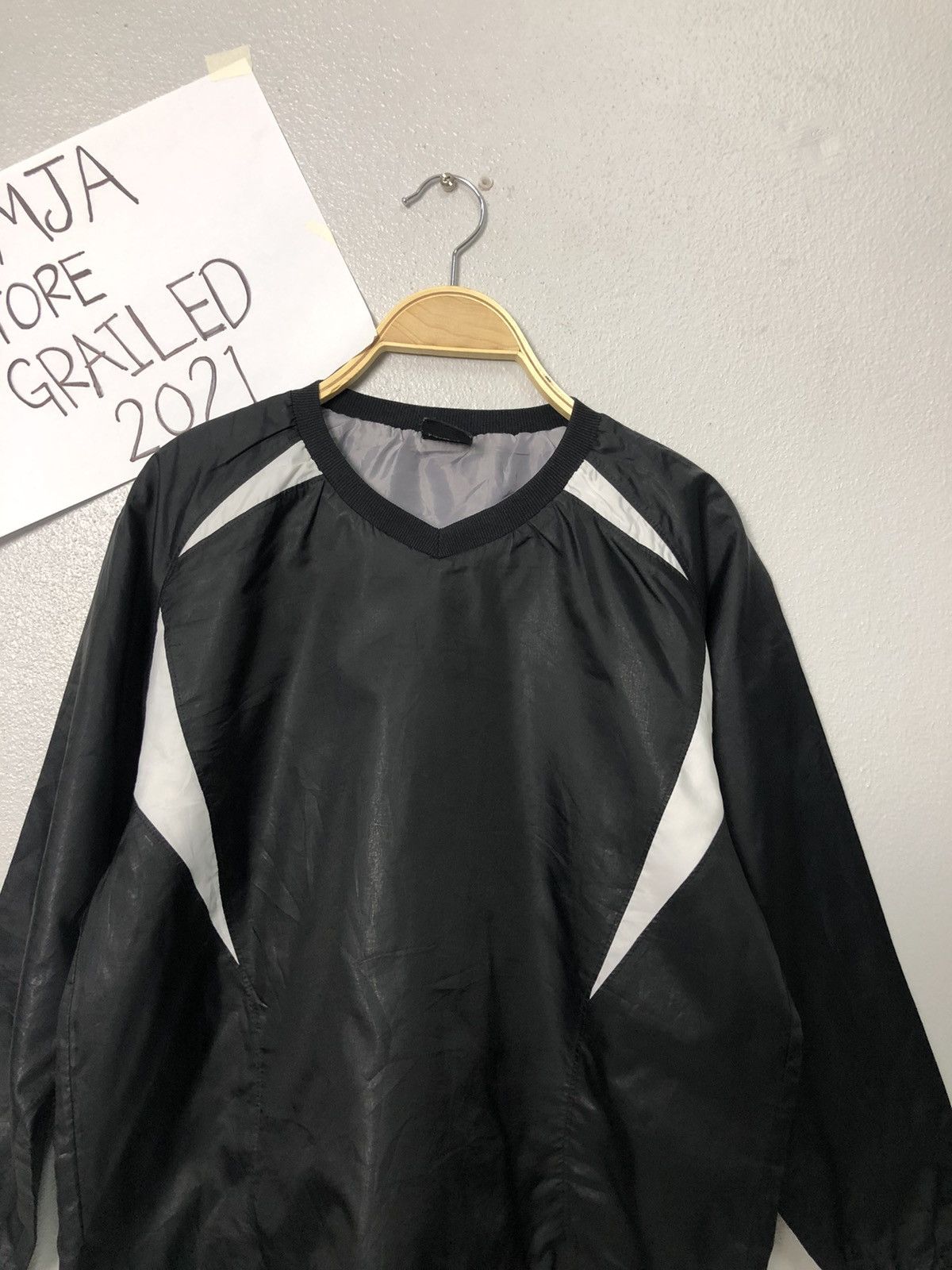 Adidas Vintage Adidas Jumper Sweater Size US M / EU 48-50 / 2 - 4 Thumbnail