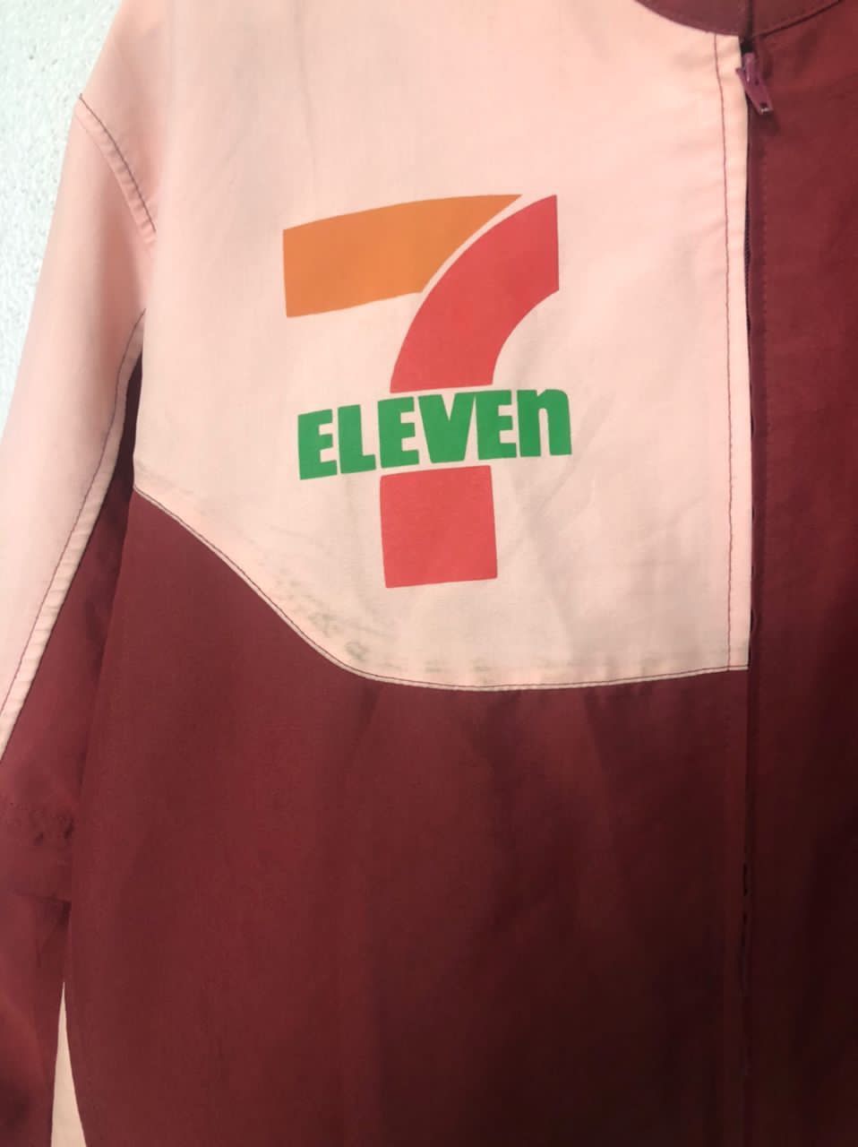 Japanese Brand Vintage 7 Eleven Big Logo Zipper Ups Jacket Size US L / EU 52-54 / 3 - 5 Thumbnail