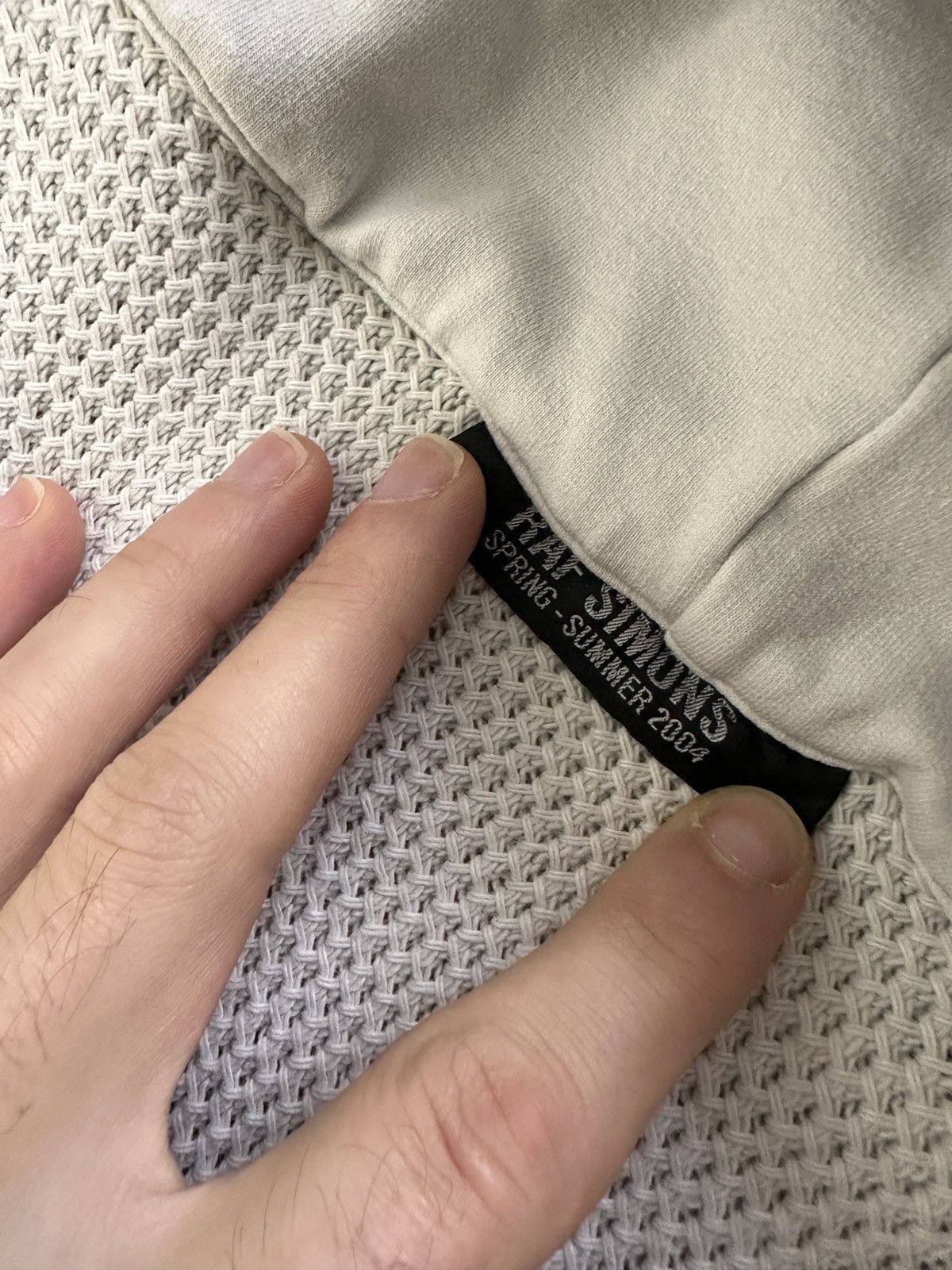 Raf Simons Raf Simons spring 2004 cape Size US XL / EU 56 / 4 - 2 Thumbnail