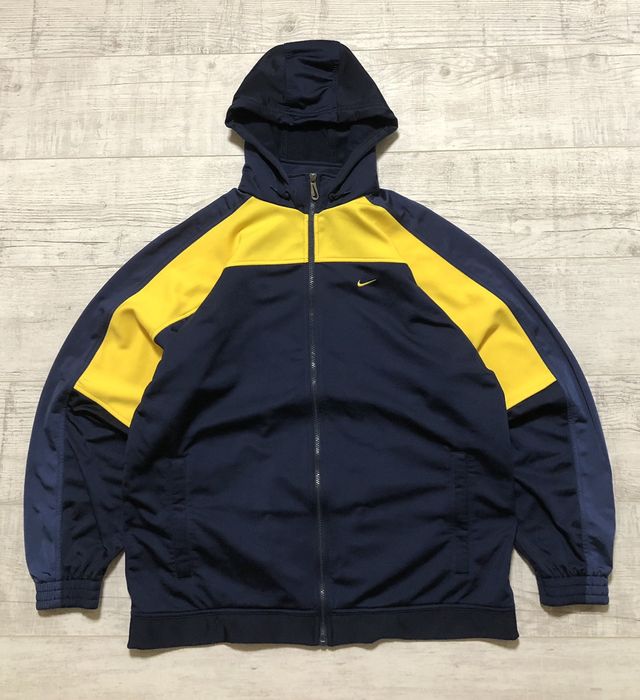 Nike triple 2024 swoosh hoodie