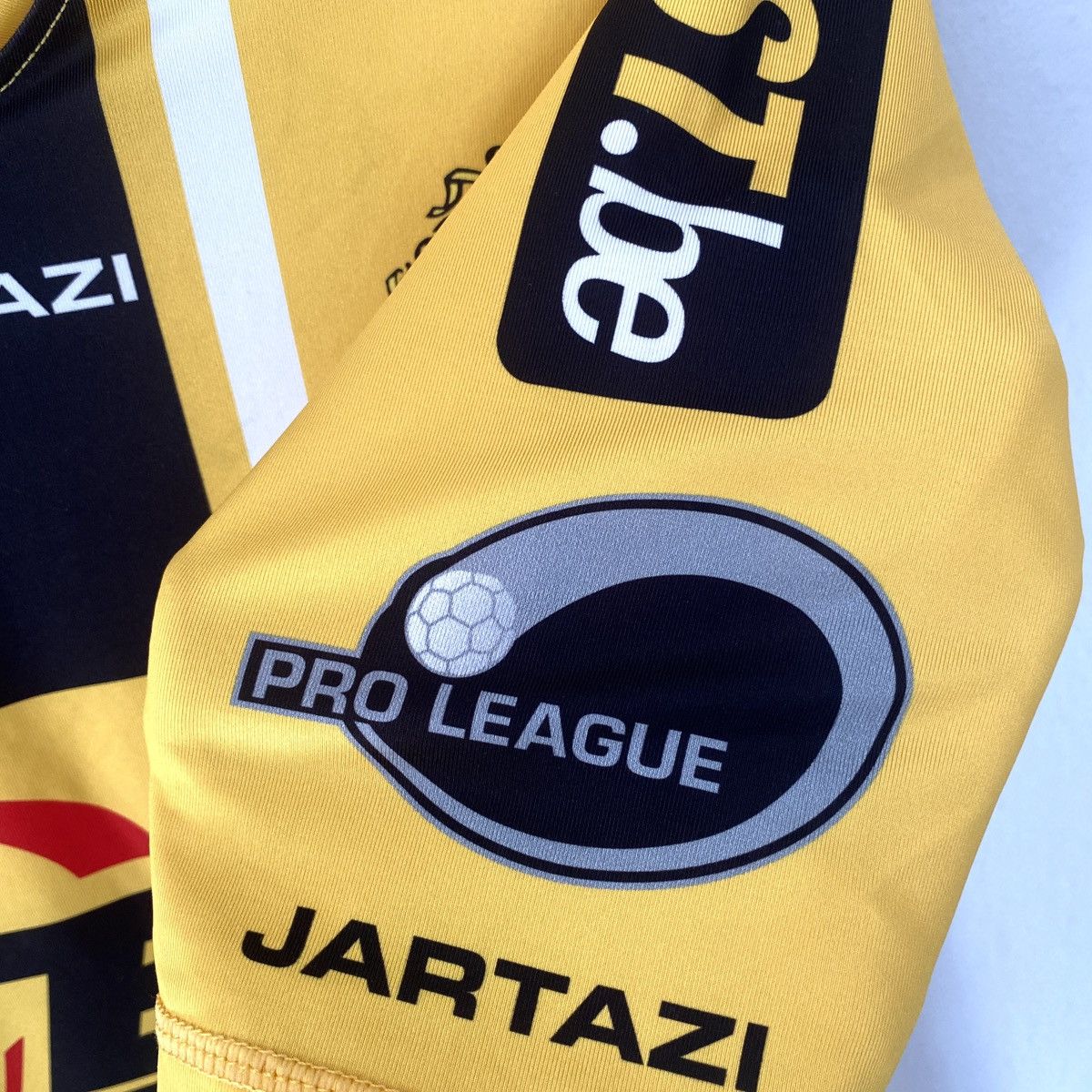 Vintage 2014 2015 Sporting Lokeren Belgium Jartazi Soccer Jersey Kit Size US M / EU 48-50 / 2 - 4 Thumbnail