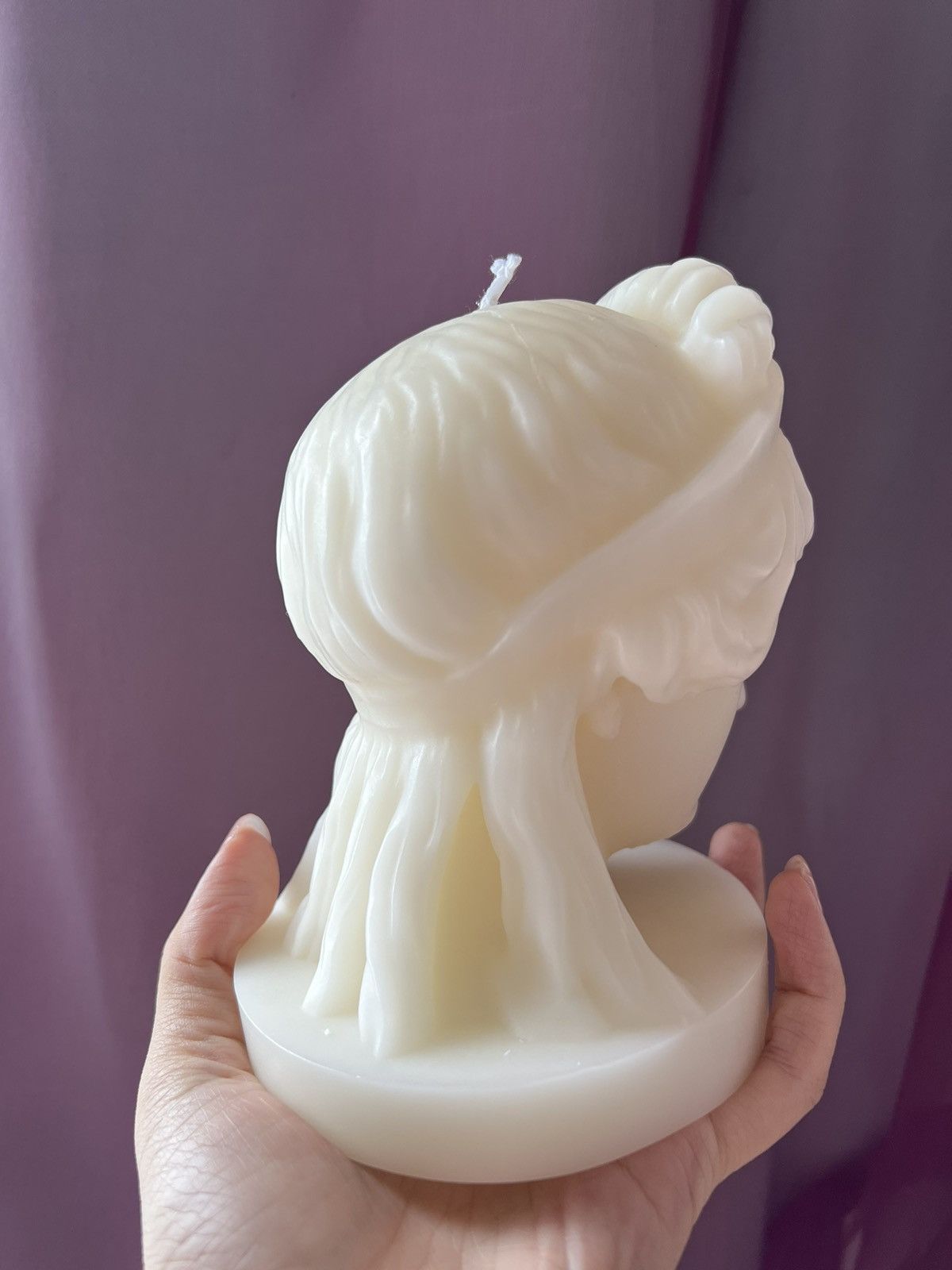 Burberry × Riccardo Tisci Burberry Olympia collection Elpis statue candle home decor Size ONE SIZE - 4 Thumbnail