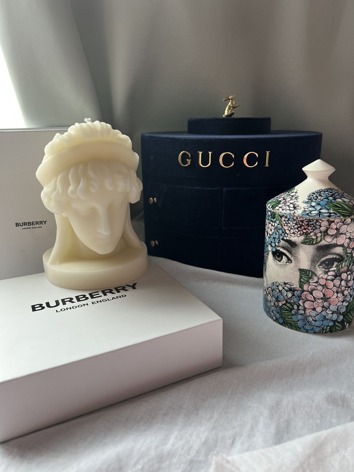 Burberry × Riccardo Tisci Burberry Olympia collection Elpis statue candle home decor Size ONE SIZE - 6 Thumbnail