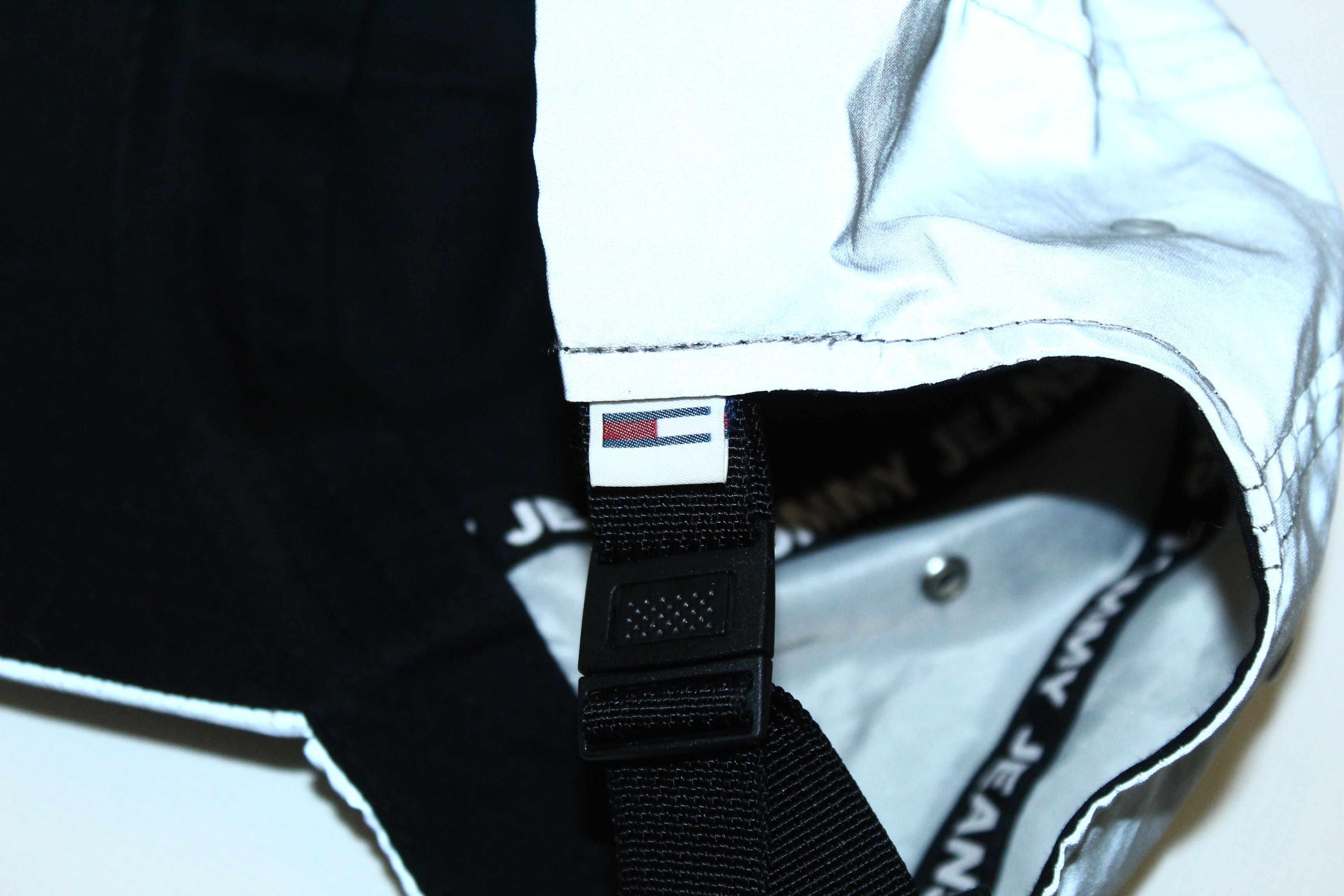 Tommy Hilfiger Tommy Jeans Patch Logo Reflective Cap Size ONE SIZE - 12 Thumbnail