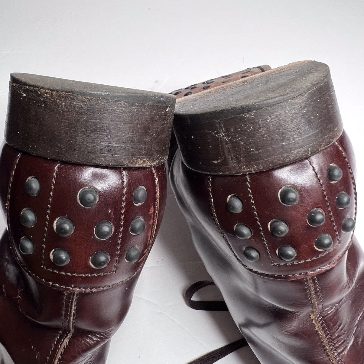 Tod's Tod’s Lace-Up Pebble Sole Boots • EU 40 • Dapper Victorian Size US 8 / EU 41 - 16 Thumbnail