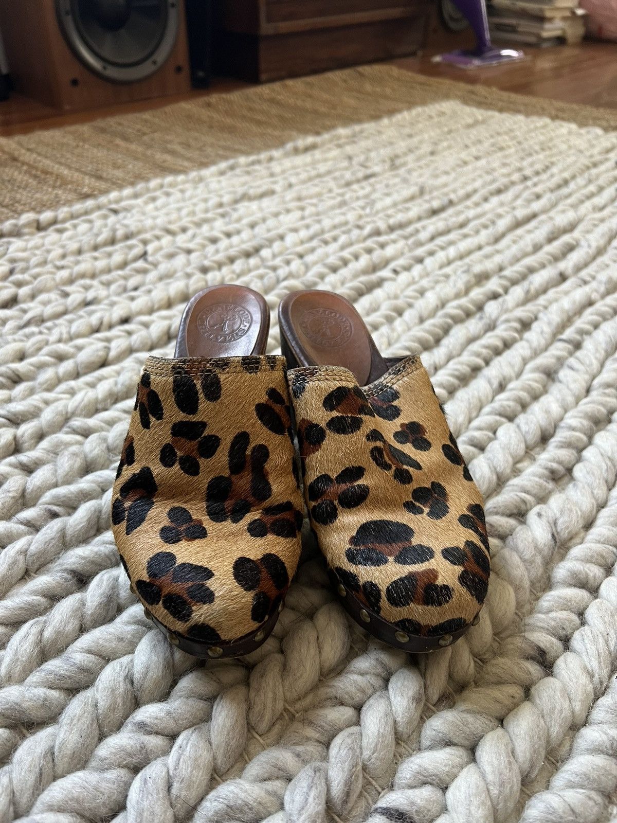 Clogs - leopard print
