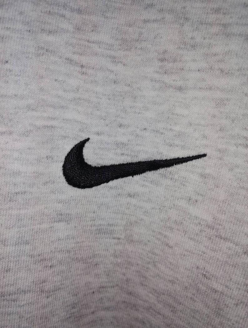 Nike 🔥STEALS🔥 90s NIKE Embroidered Logo Spell Out(code 11) Size US M / EU 48-50 / 2 - 3 Thumbnail