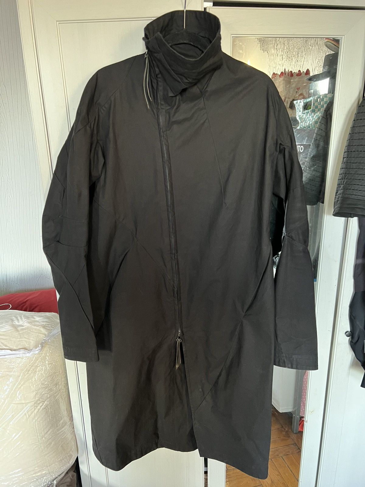 image of Leon Emanuel Blanck Lightweight Distortion Trench Coat in Black, Men's (Size Medium)
