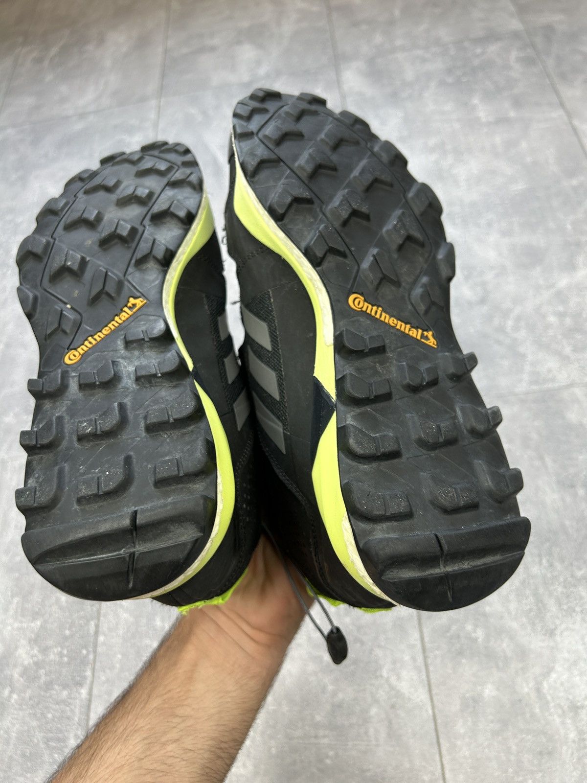 Adidas × Goretex Mens Adidas TERREX SKYCHASER XT MID GORE-TEX SHOES Sneakers Size US 8.5 / EU 41-42 - 13 Thumbnail