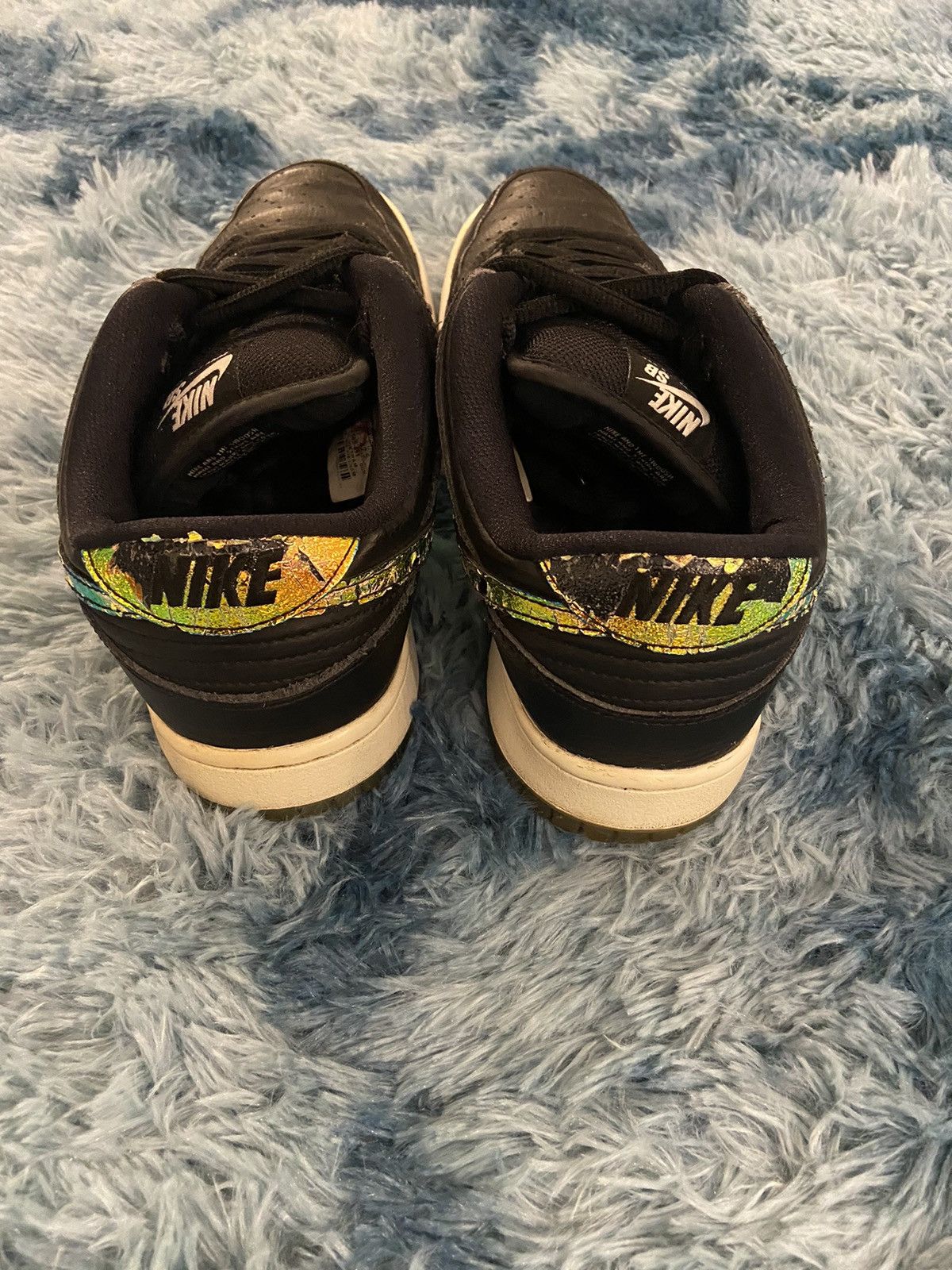 Nike RARE Nike SB Dunk Low Sparkle Oil Spill Sneaker Size 9 US Size US 9 / EU 42 - 7 Thumbnail