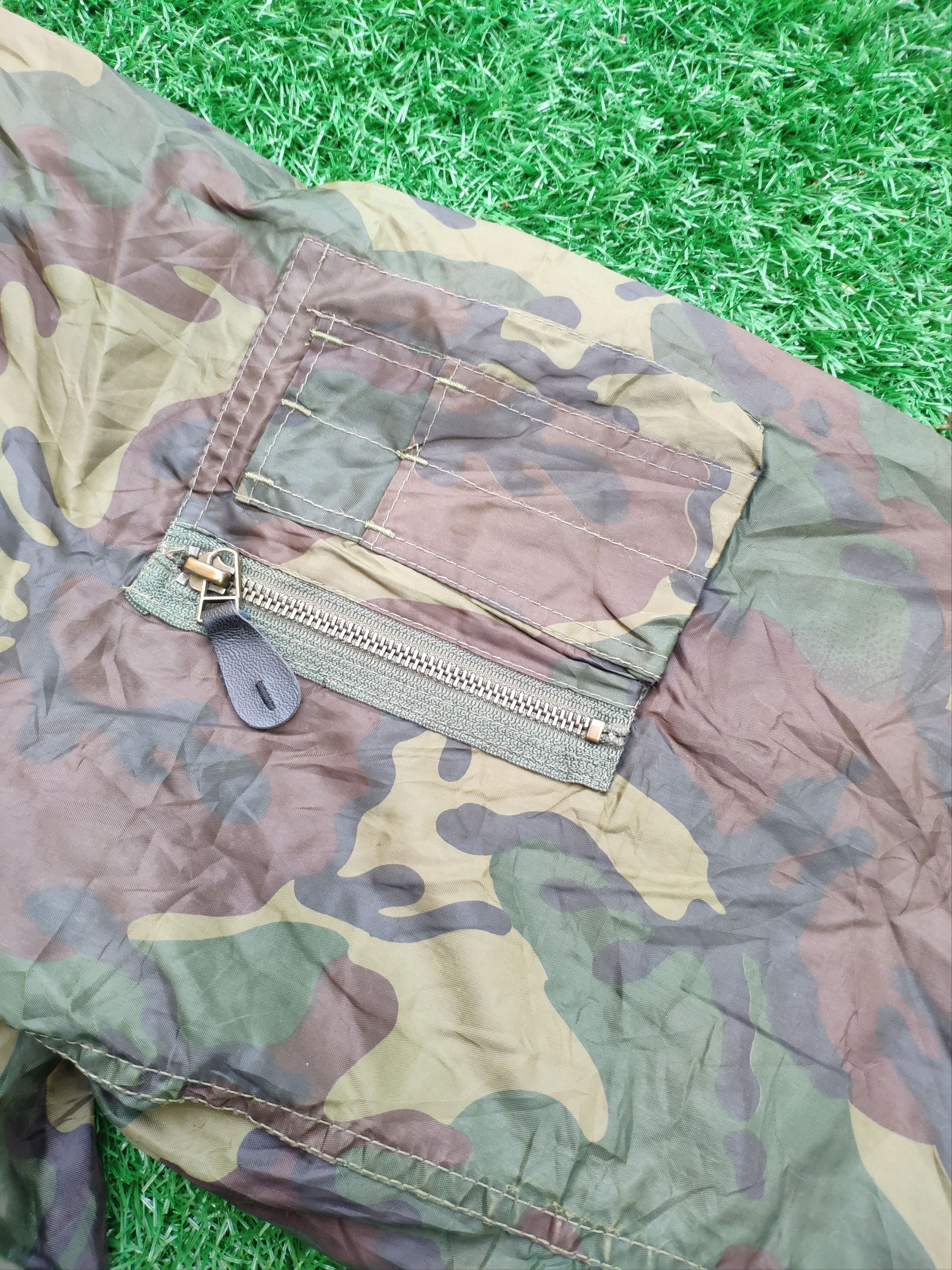 Vintage Vintage Flyers Man Bomber Jacket Camouflage Reversible Size US L / EU 52-54 / 3 - 6 Thumbnail