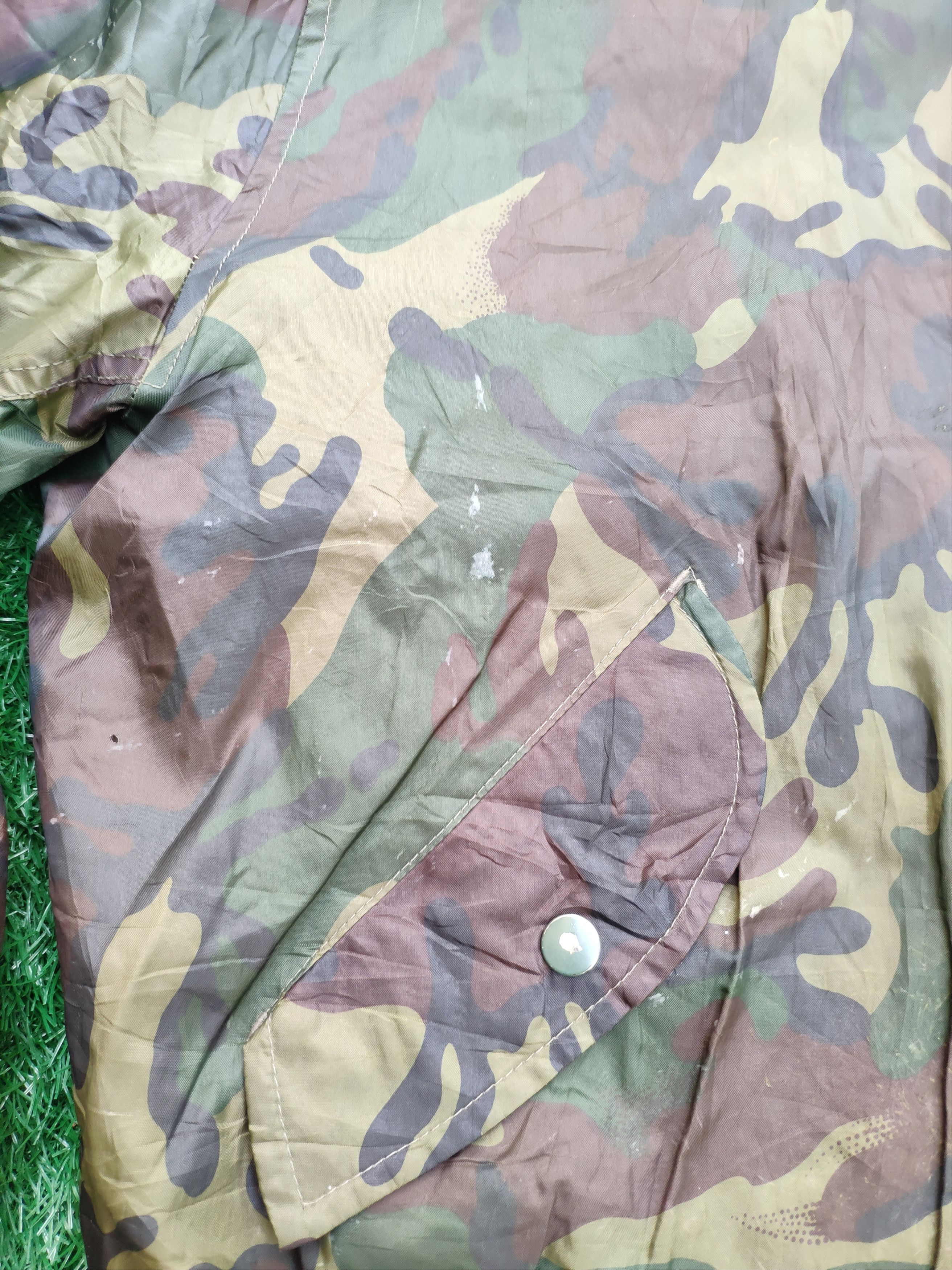 Vintage Vintage Flyers Man Bomber Jacket Camouflage Reversible Size US L / EU 52-54 / 3 - 2 Thumbnail