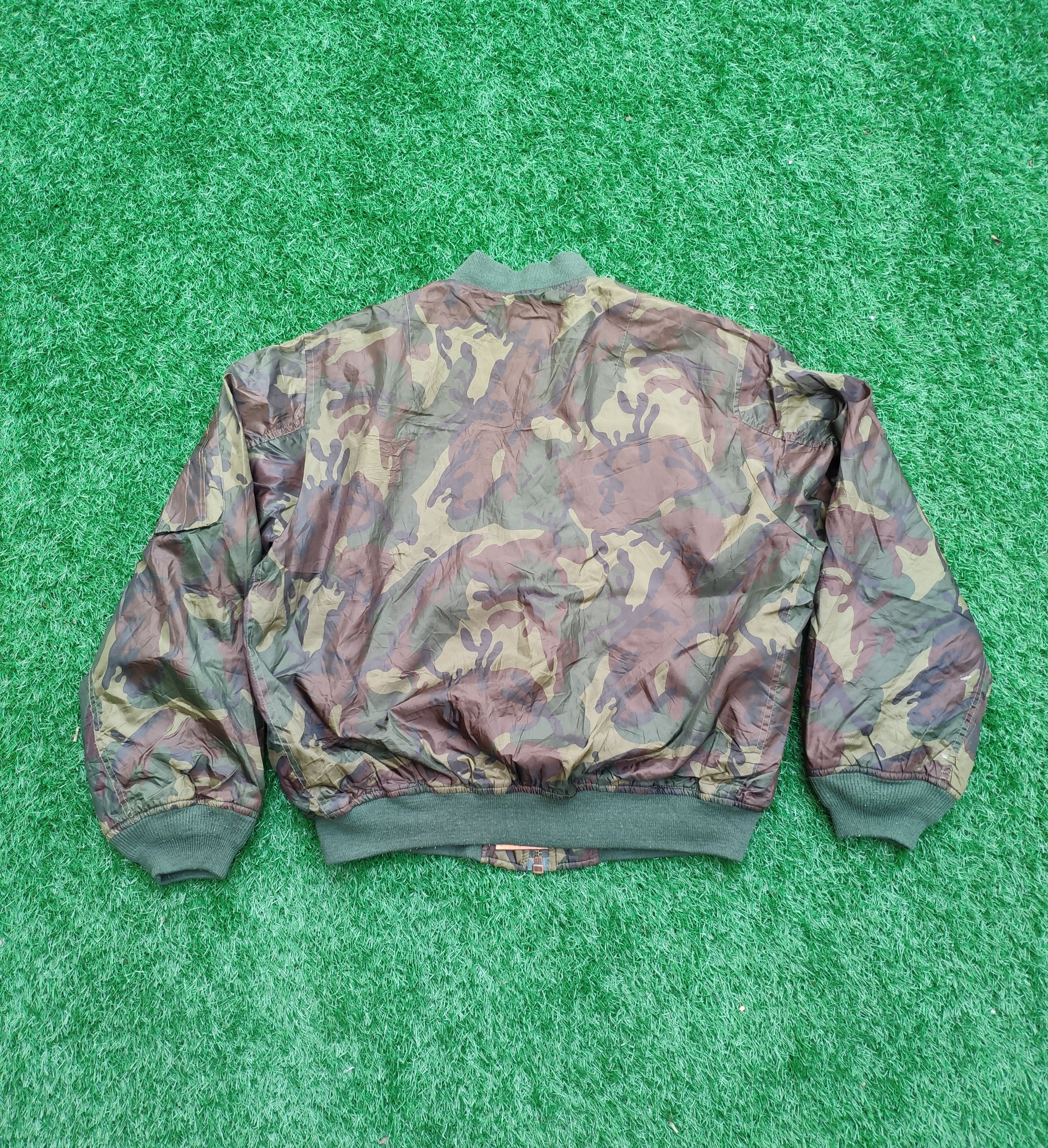 Vintage Vintage Flyers Man Bomber Jacket Camouflage Reversible Size US L / EU 52-54 / 3 - 10 Thumbnail