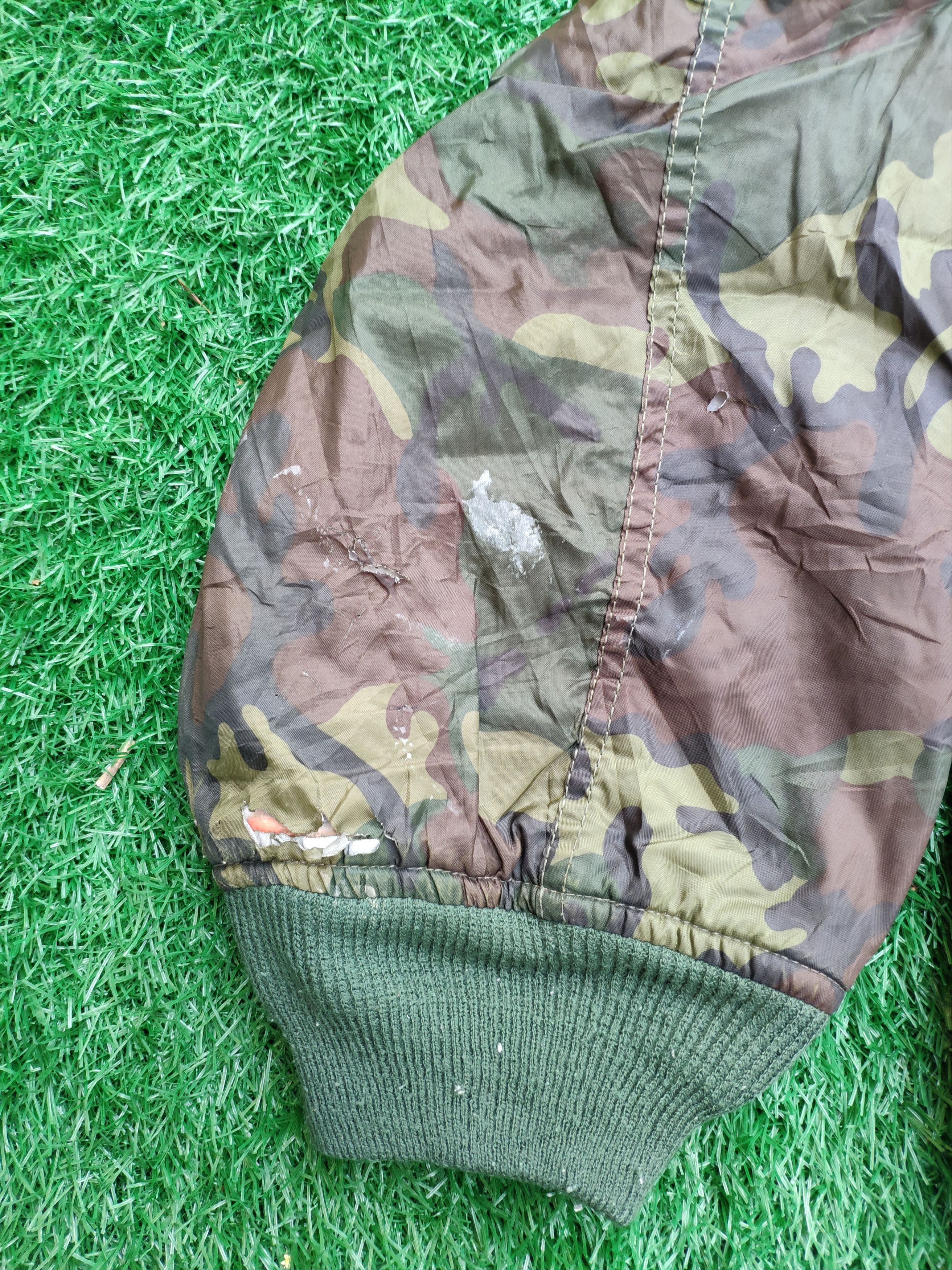 Vintage Vintage Flyers Man Bomber Jacket Camouflage Reversible Size US L / EU 52-54 / 3 - 3 Thumbnail