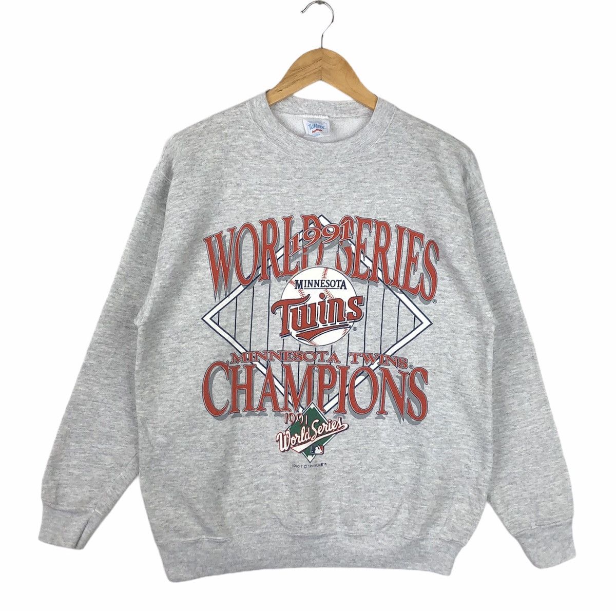 image of 90's Minnesota Twins Mlb World Series Championship Crewneck in Grey, Men's (Size Medium)