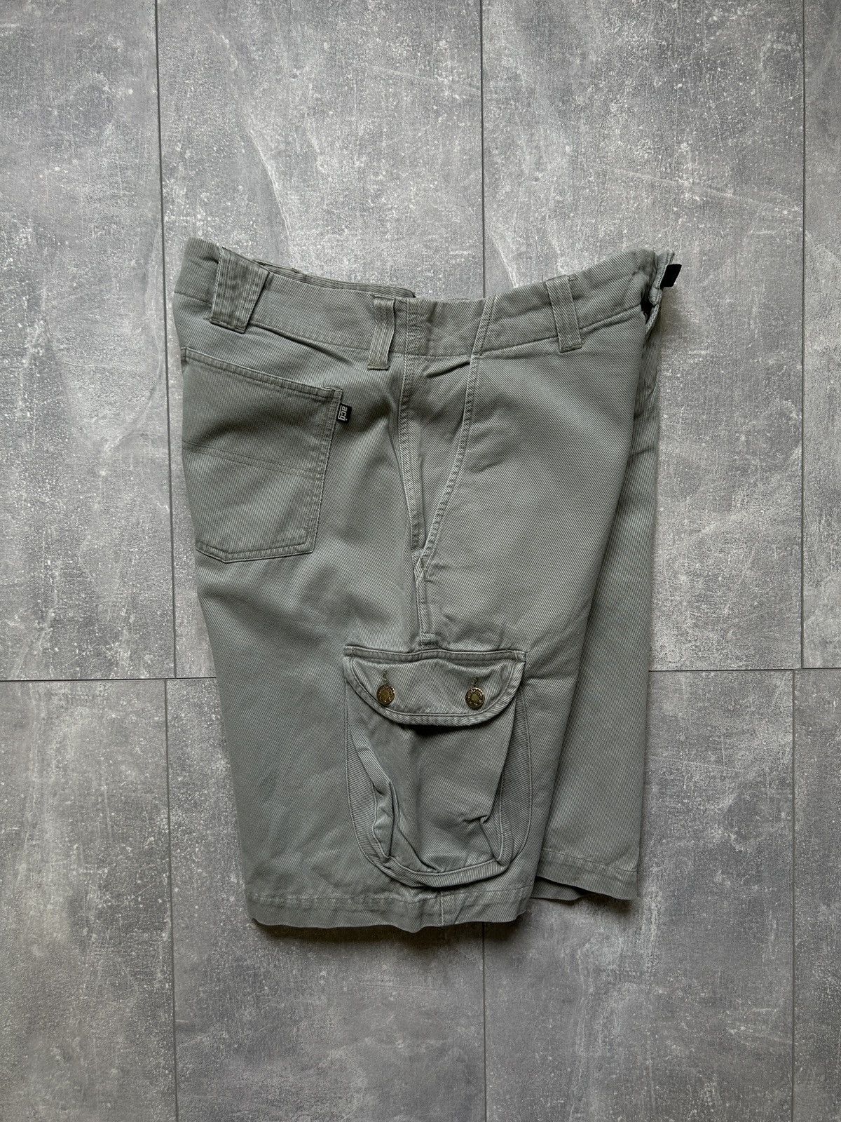 Nike ACG × Vintage Mens Vintage Nike ACG cargo shorts rare y2k streetwear drill Size US 34 / EU 50 - 21 Thumbnail