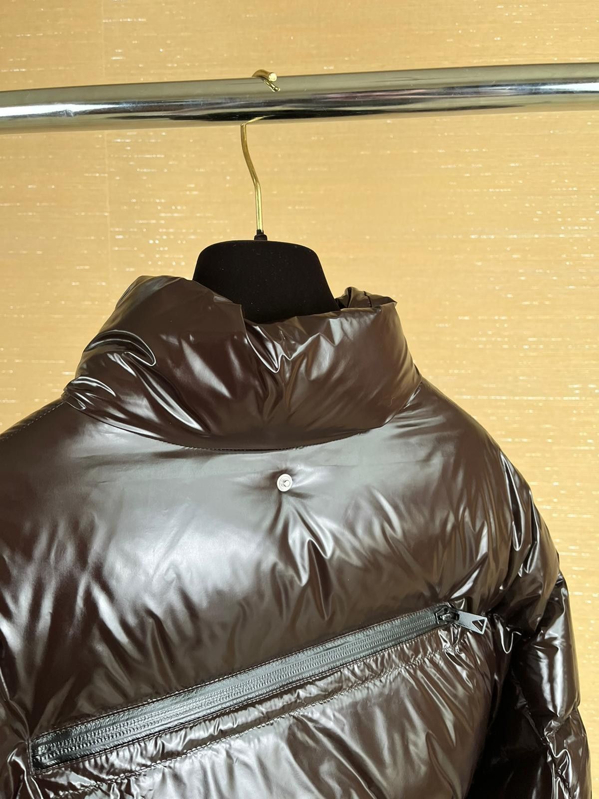 Bottega Veneta Lightweight Down Jacket With Removable Hood in Brown Size US M / EU 48-50 / 2 - 13 Thumbnail