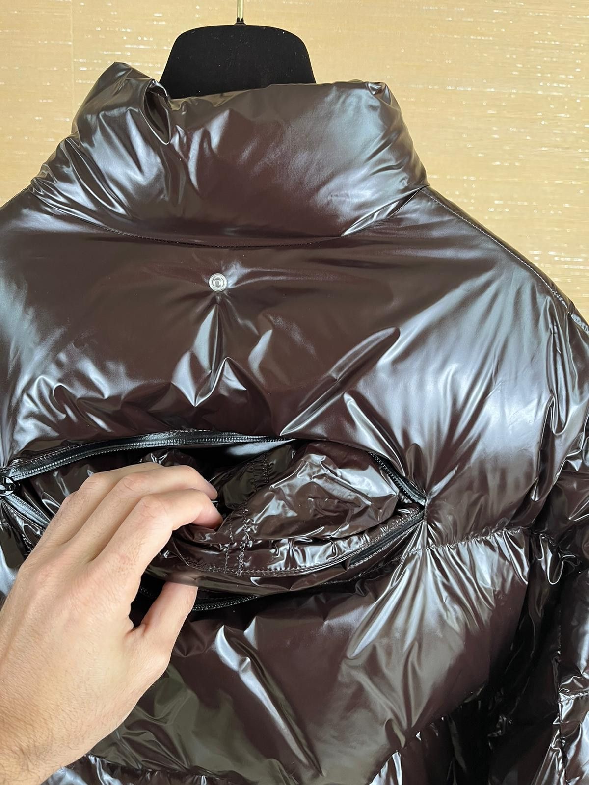 Bottega Veneta Lightweight Down Jacket With Removable Hood in Brown Size US M / EU 48-50 / 2 - 15 Thumbnail