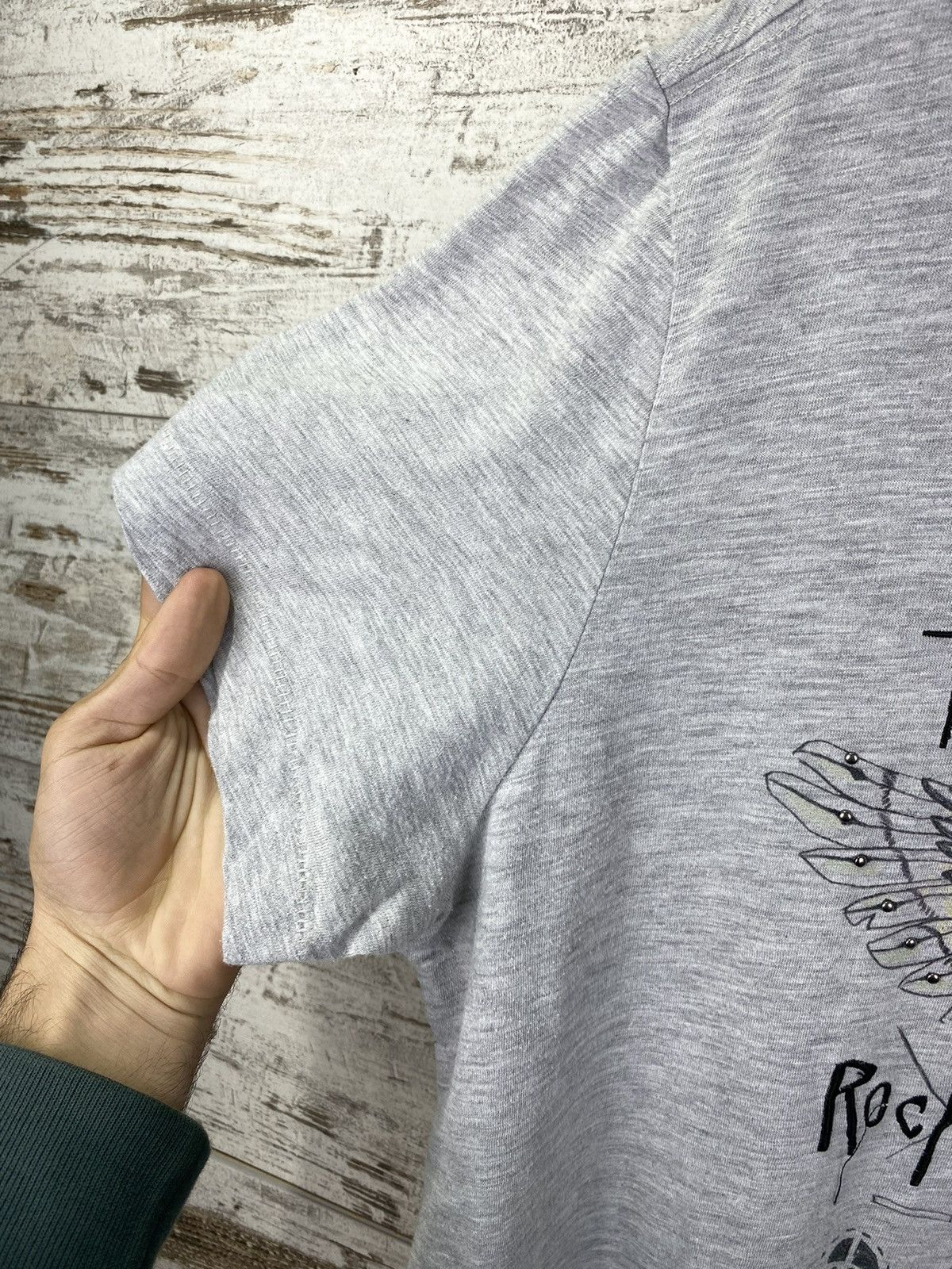 True Religion × Vintage Mens Vintage True Religion Chief T Shirt y2k streetwear tee Size US XL / EU 56 / 4 - 5 Thumbnail
