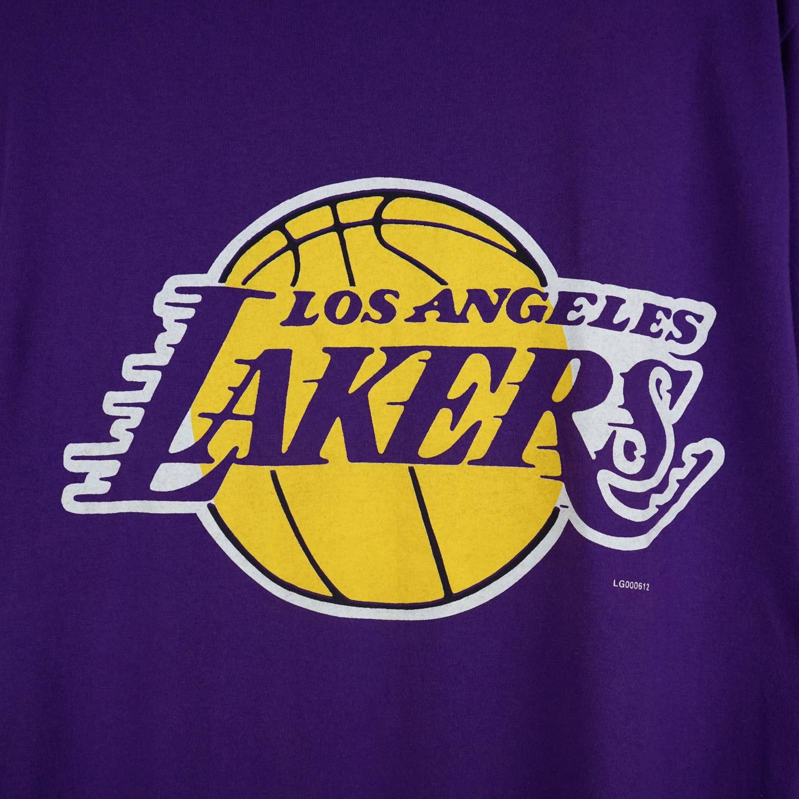 NBA × Vintage 1990s Lakers t shirt Single Stitch Size US XL / EU 56 / 4 - 2 Thumbnail