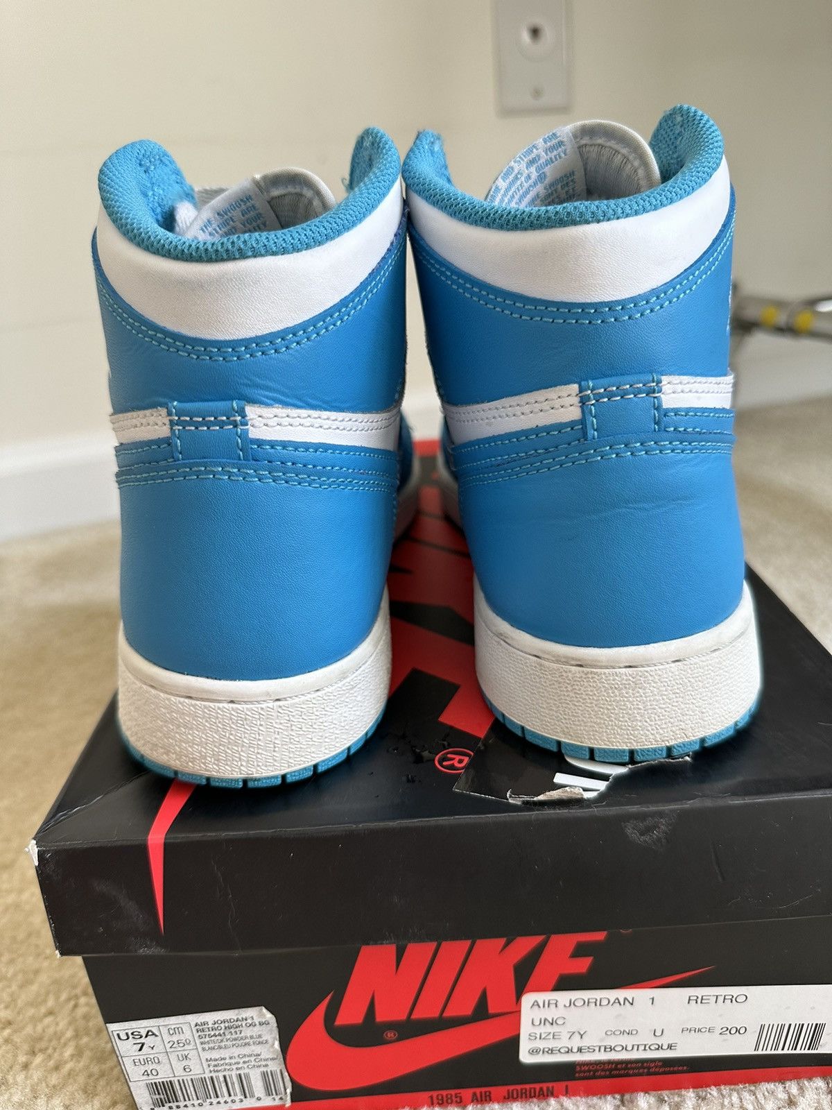 Jordan Brand AIR JORDAN 1 ‘UNC’ 2015 SIZE 7 Size US 7 / EU 40 - 4 Thumbnail