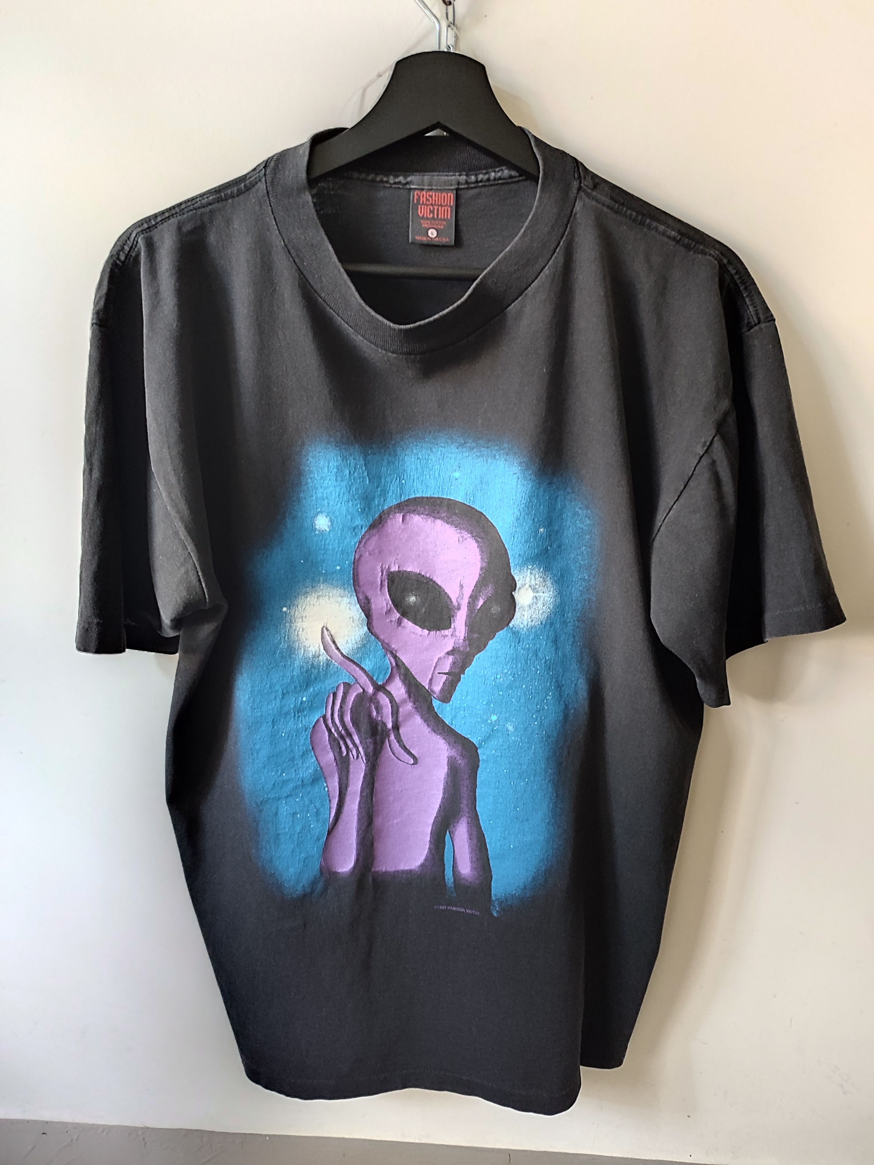 Fashion Victim Vintage Fashion Victim 1997 Alien tee | Grailed