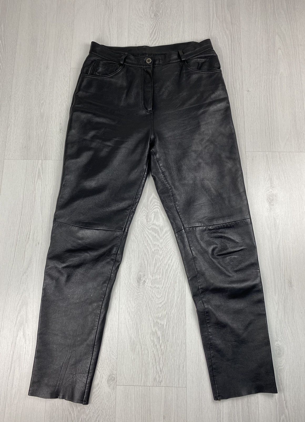 パンツ Stussy Distressed Leather Work Pant 32 Stussy Distressed Leather Work Pant 32 - メルカリ