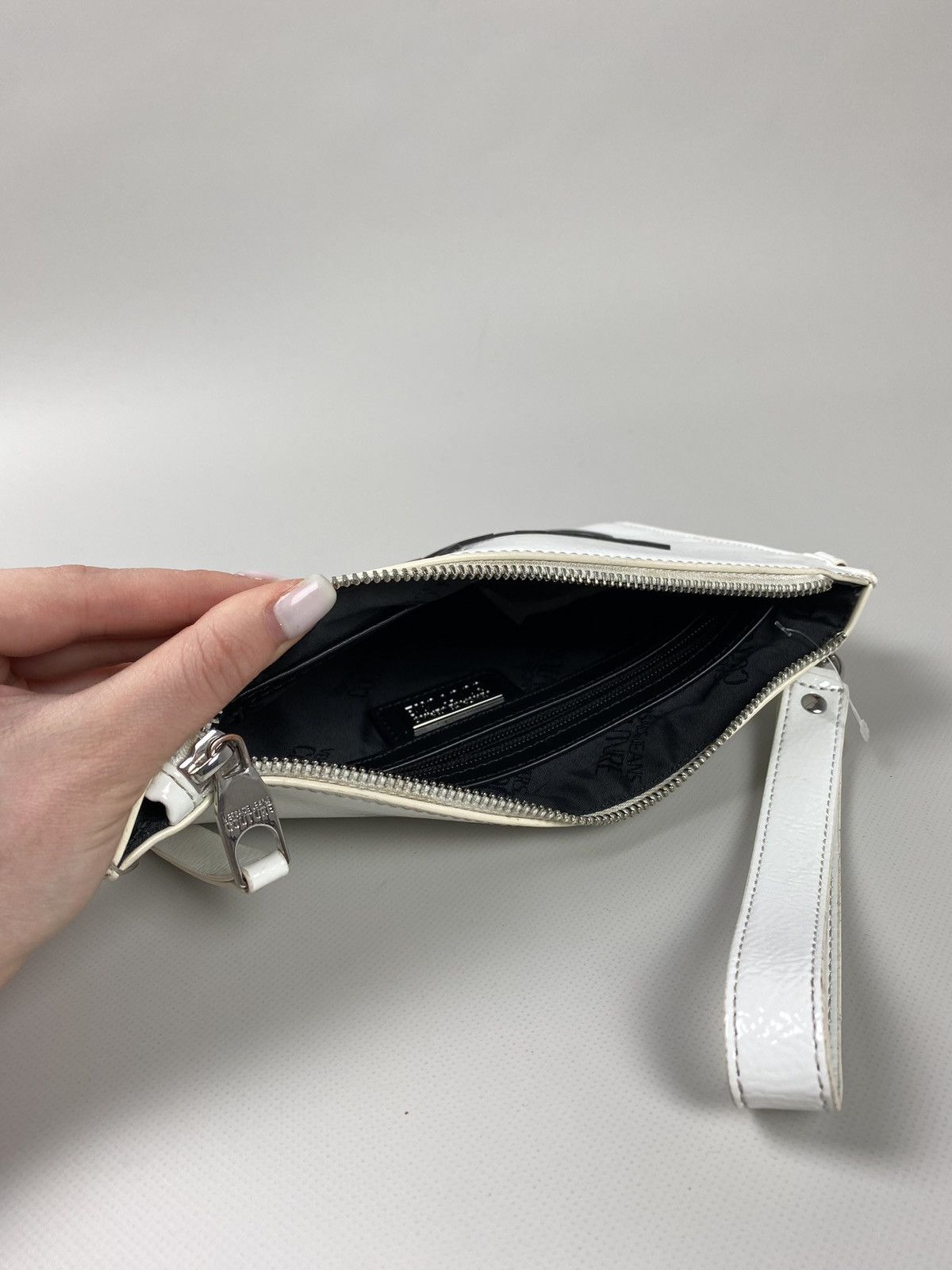 Versace Jeans Couture VJC Versace Jeans Couture ladies big logo clutch bag Size ONE SIZE - 20 Thumbnail