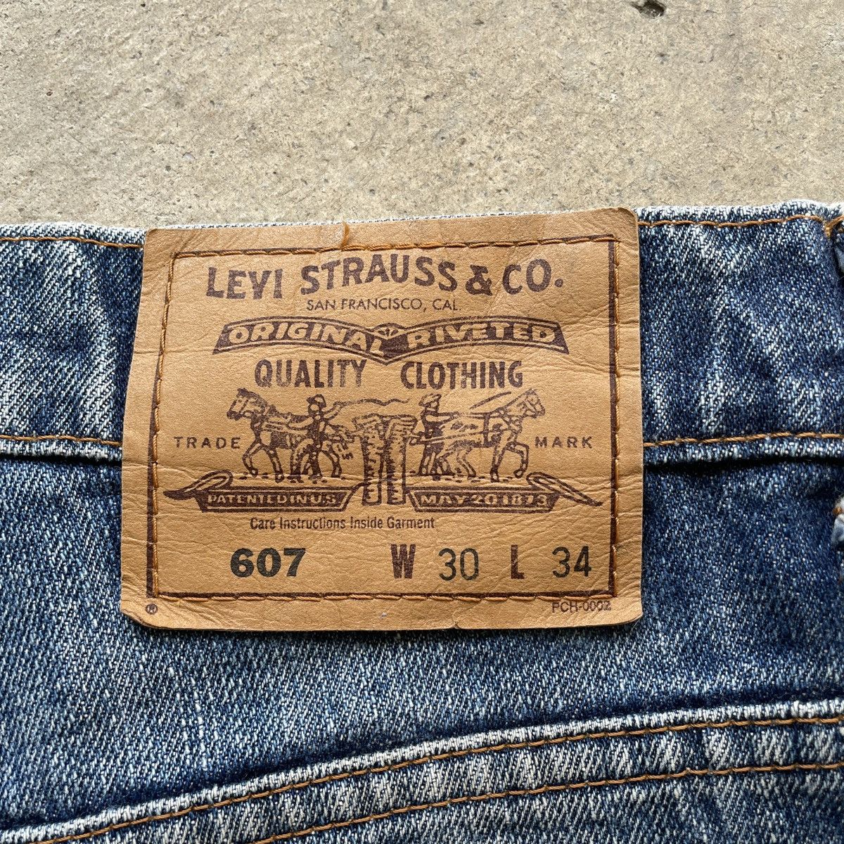 Levi's Vintage Levi’s 607 Faded Distressed Denim Jeans Pants W29 Size US 29 - 11 Thumbnail