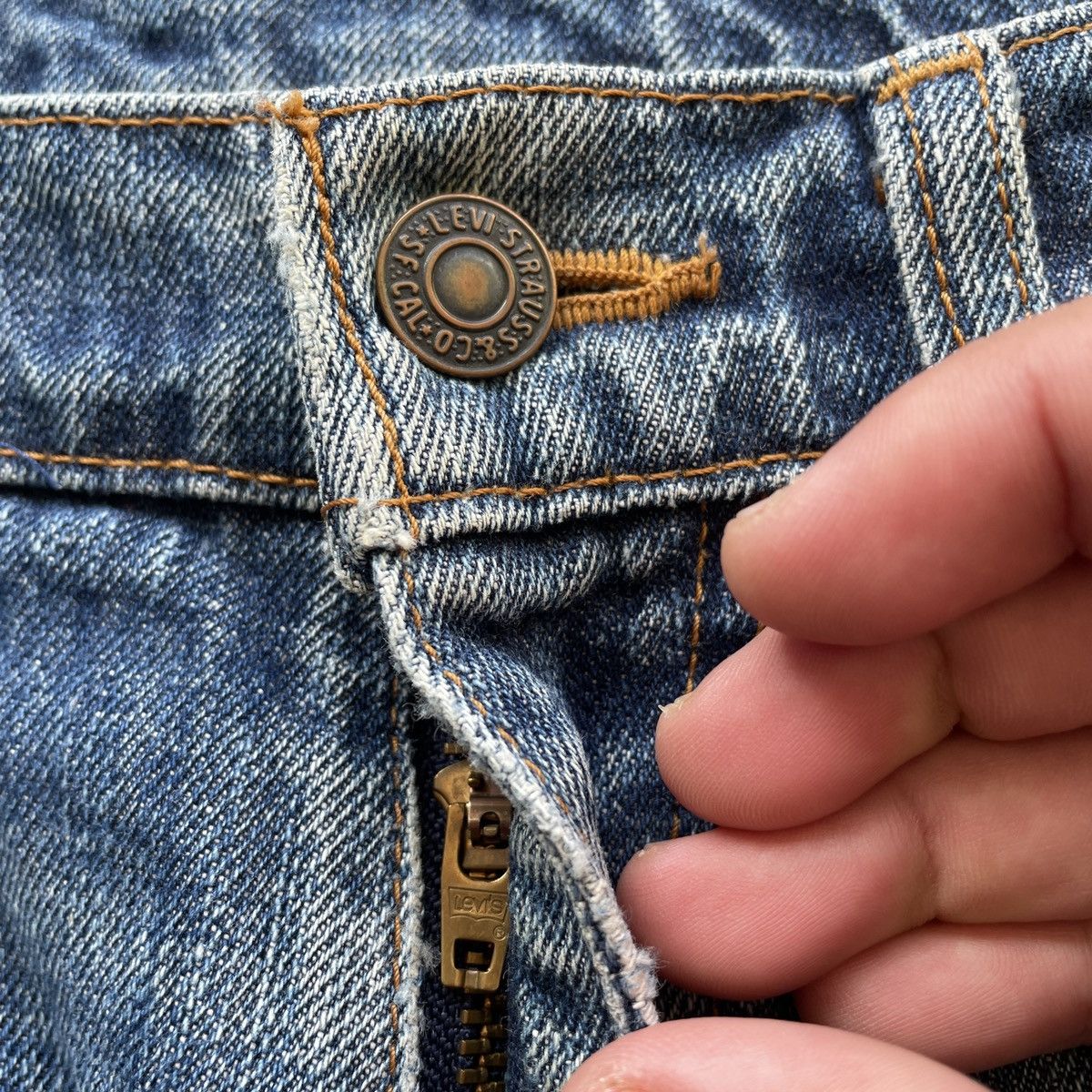 Levi's Vintage Levi’s 607 Faded Distressed Denim Jeans Pants W29 Size US 29 - 7 Thumbnail