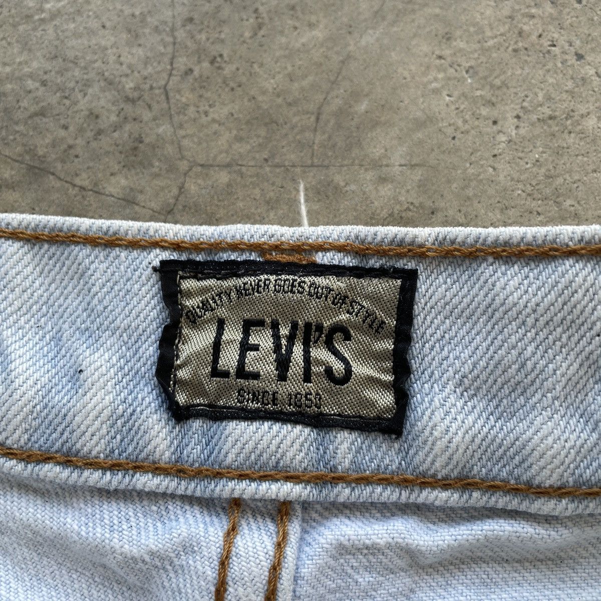 Levi's Vintage Levi’s Faded Light Wash Denim Jeans Pants W27x28 Size US 27 - 7 Thumbnail
