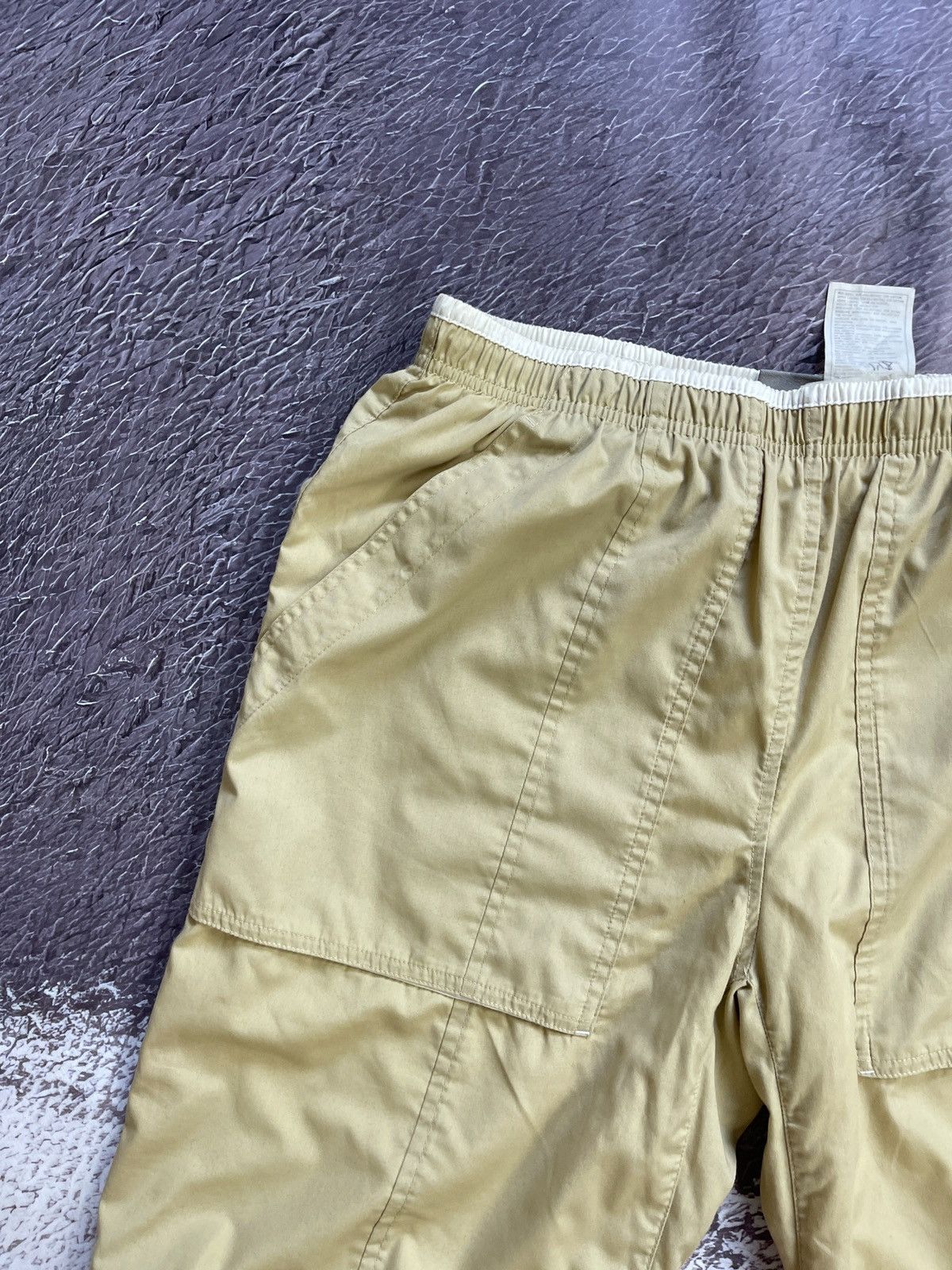 Nike Nike vintage y2k beige shorts drill swoosh logo embroidered Size US 32 / EU 48 - 7 Thumbnail