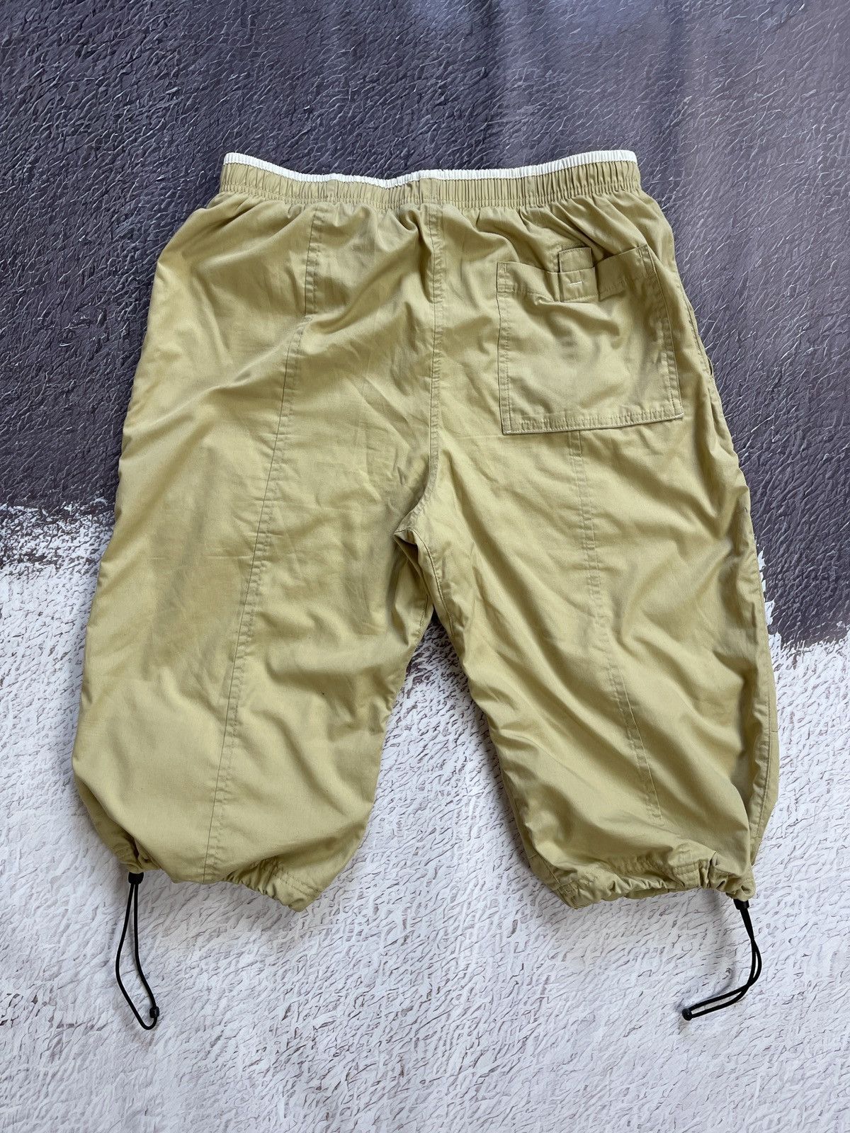 Nike Nike vintage y2k beige shorts drill swoosh logo embroidered Size US 32 / EU 48 - 10 Thumbnail