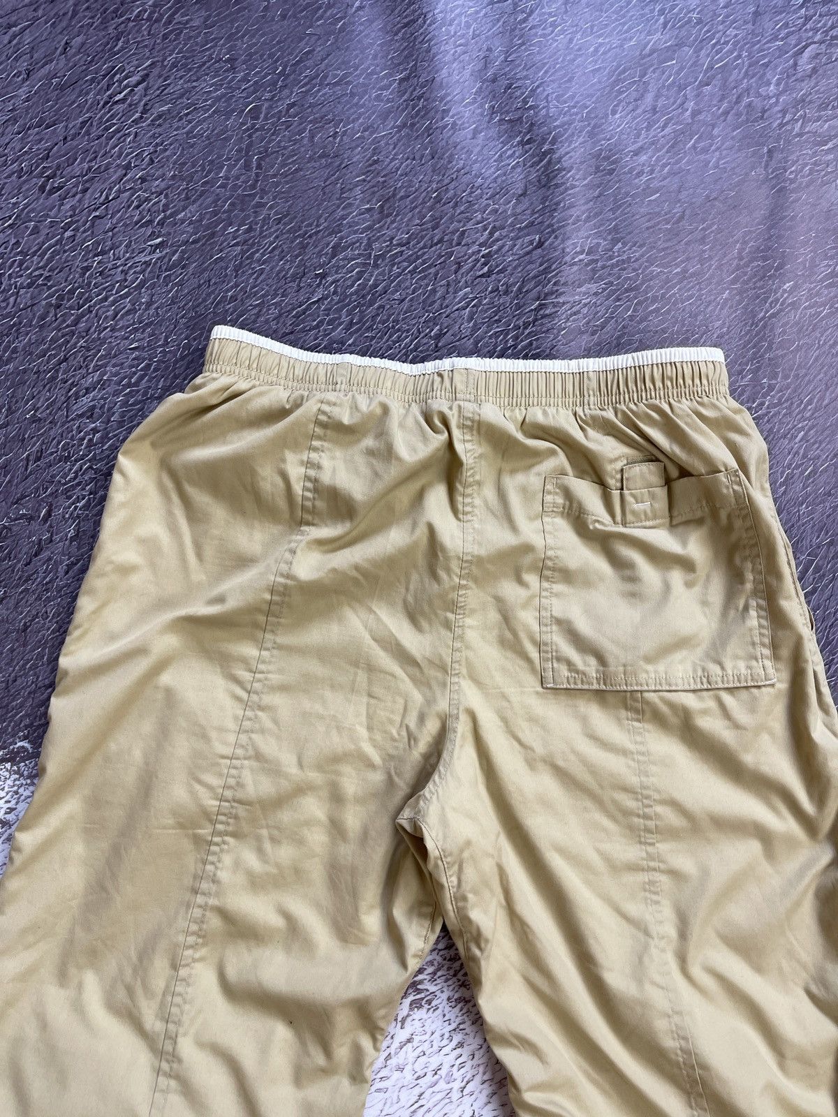 Nike Nike vintage y2k beige shorts drill swoosh logo embroidered Size US 32 / EU 48 - 14 Thumbnail