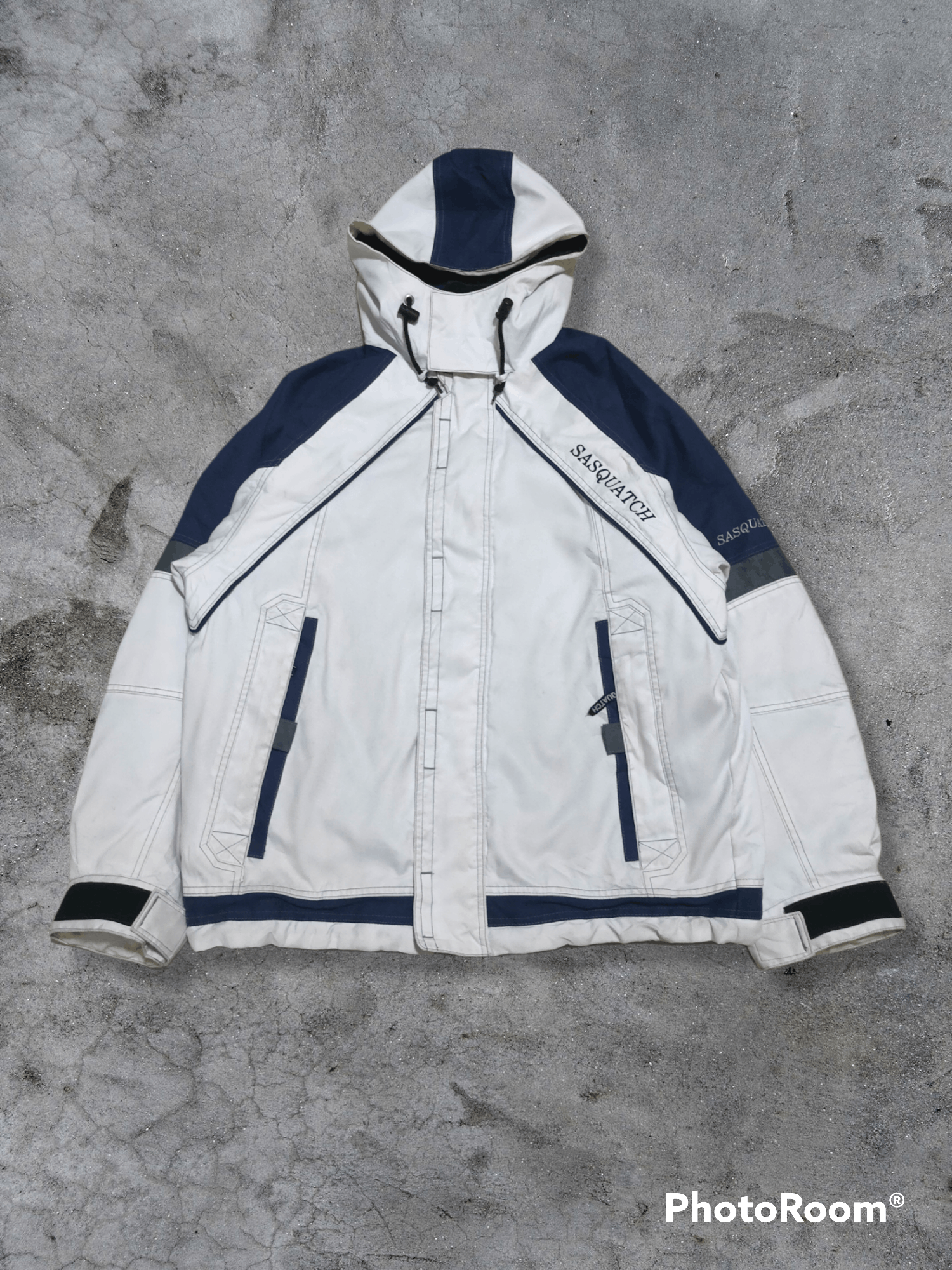 image of Vintage Sasquatchfabrix Jacket in White, Men's (Size XL)