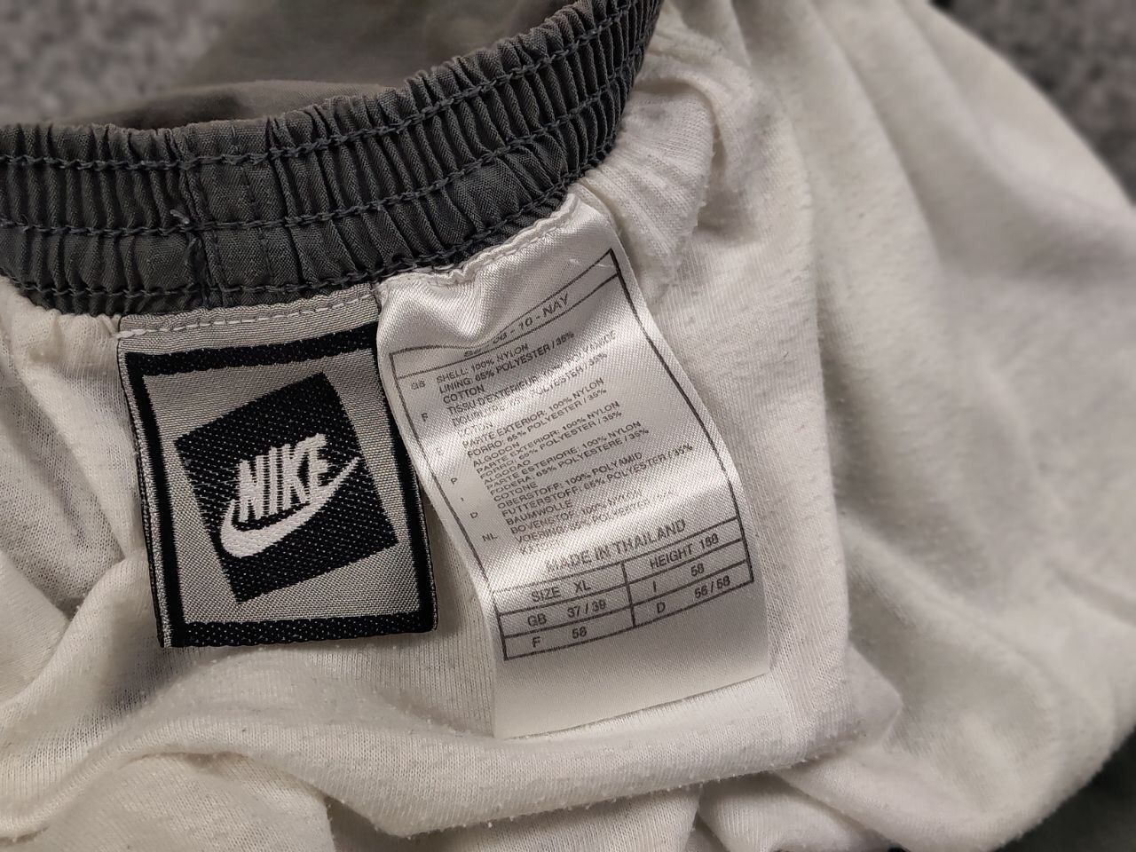 Nike Vintage 90's Nike Logo Nylon Faded Gray Casual Short Style Size US 36 / EU 52 - 15 Thumbnail